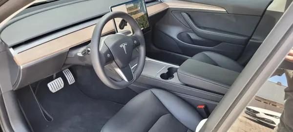 Tesla Model 3, снимка 5 - Автомобили и джипове - 26812315