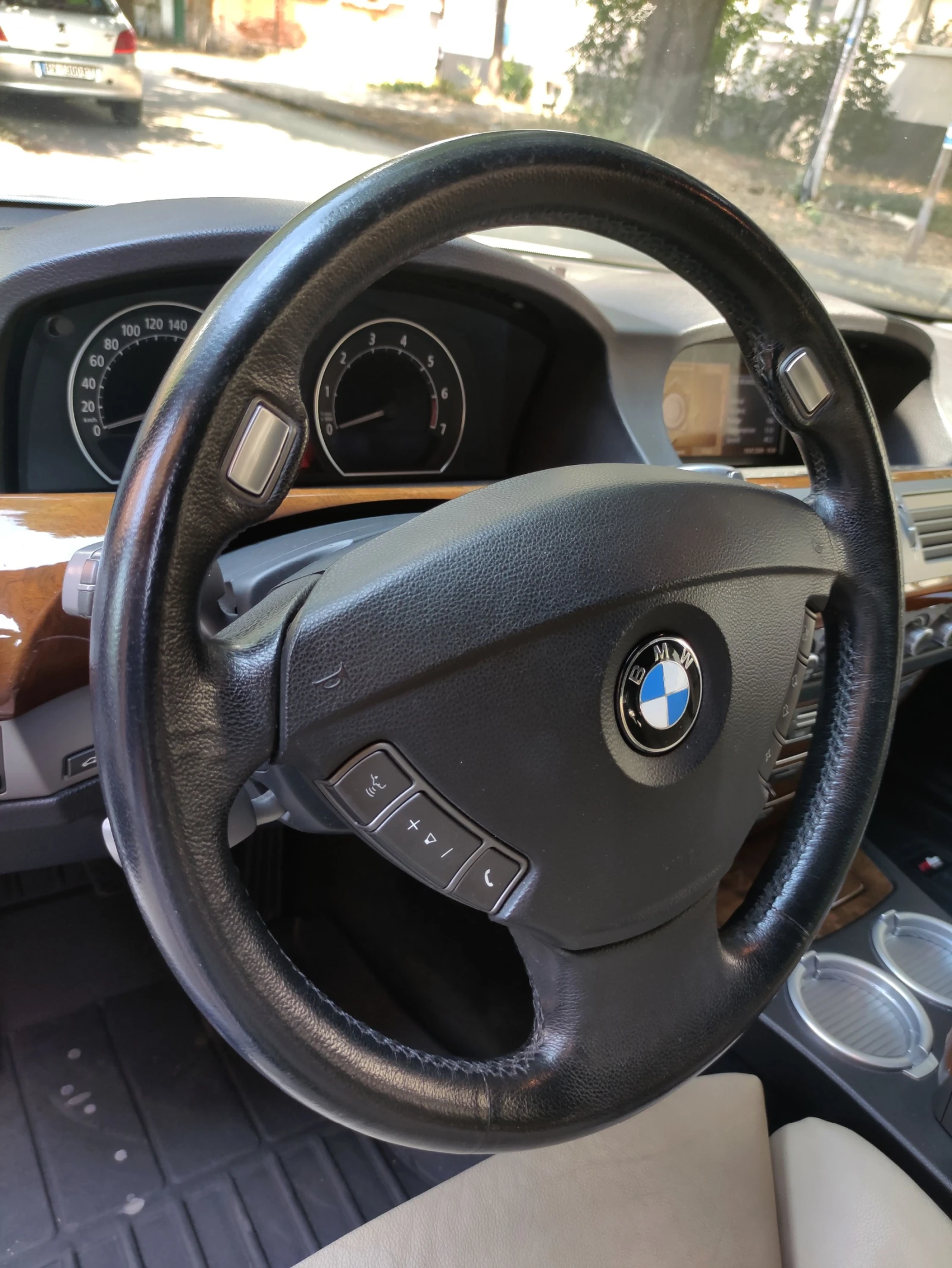 BMW 740 Li - изображение 10