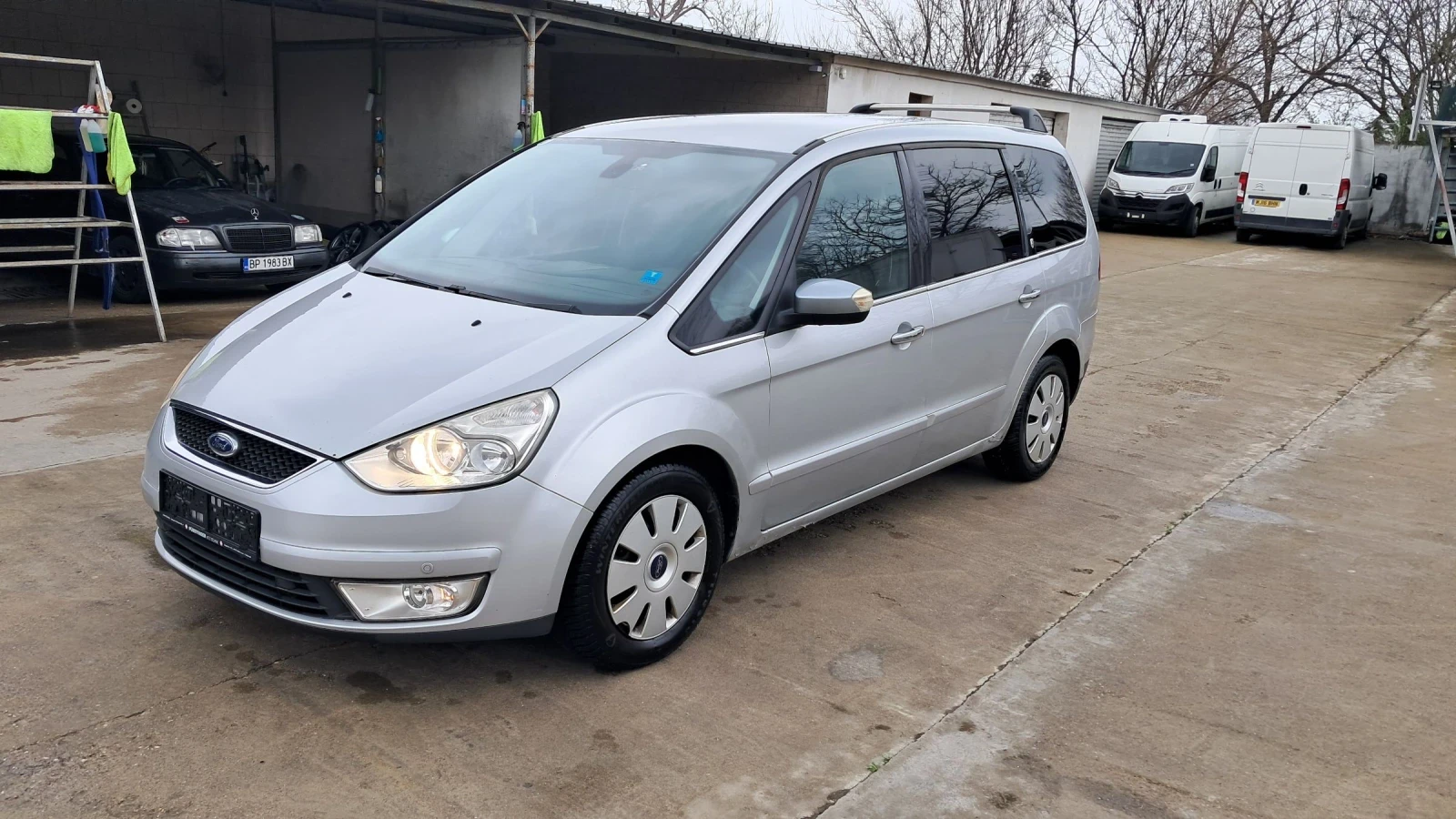 Ford Galaxy  - изображение 8