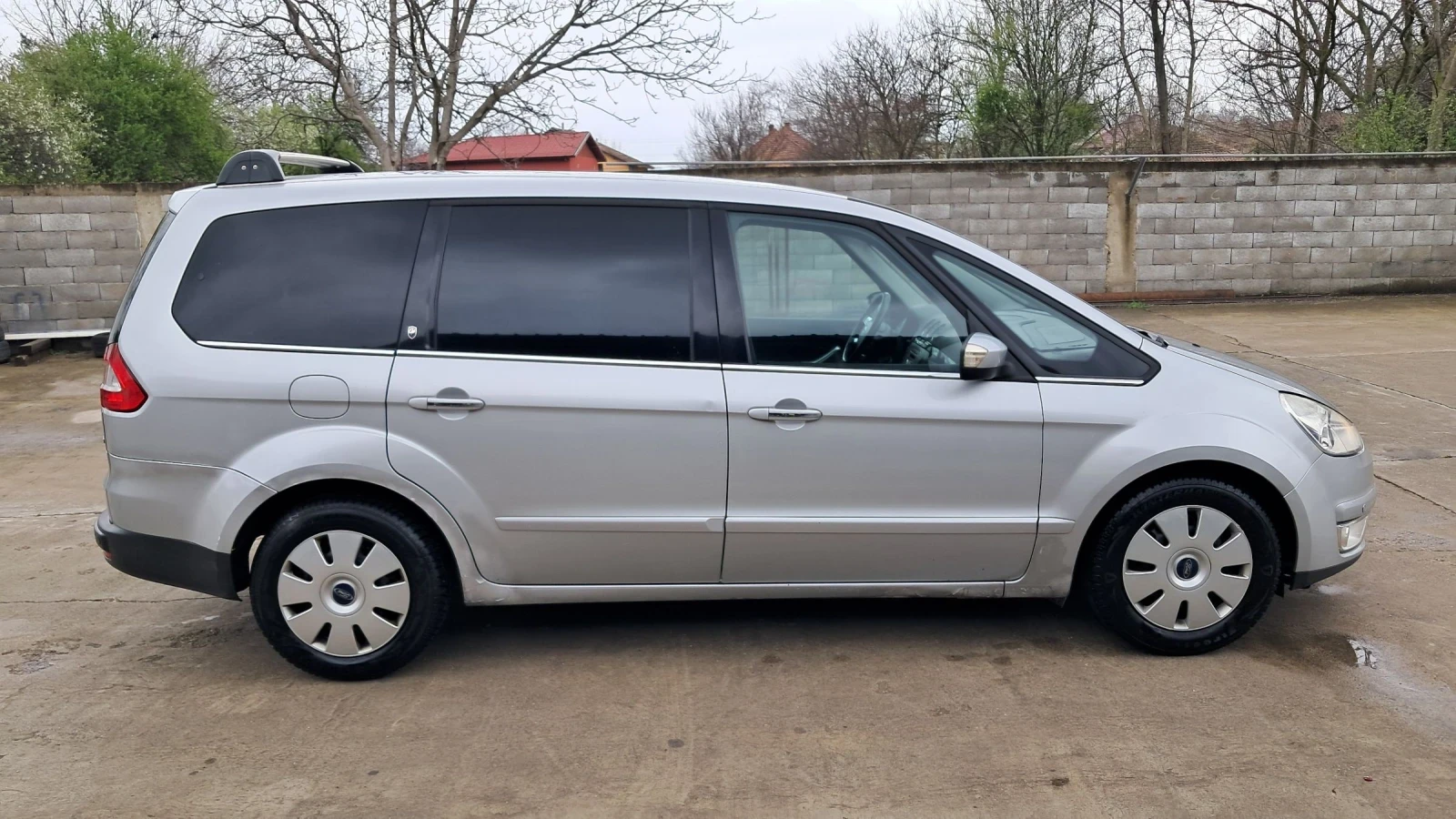 Ford Galaxy  - изображение 2