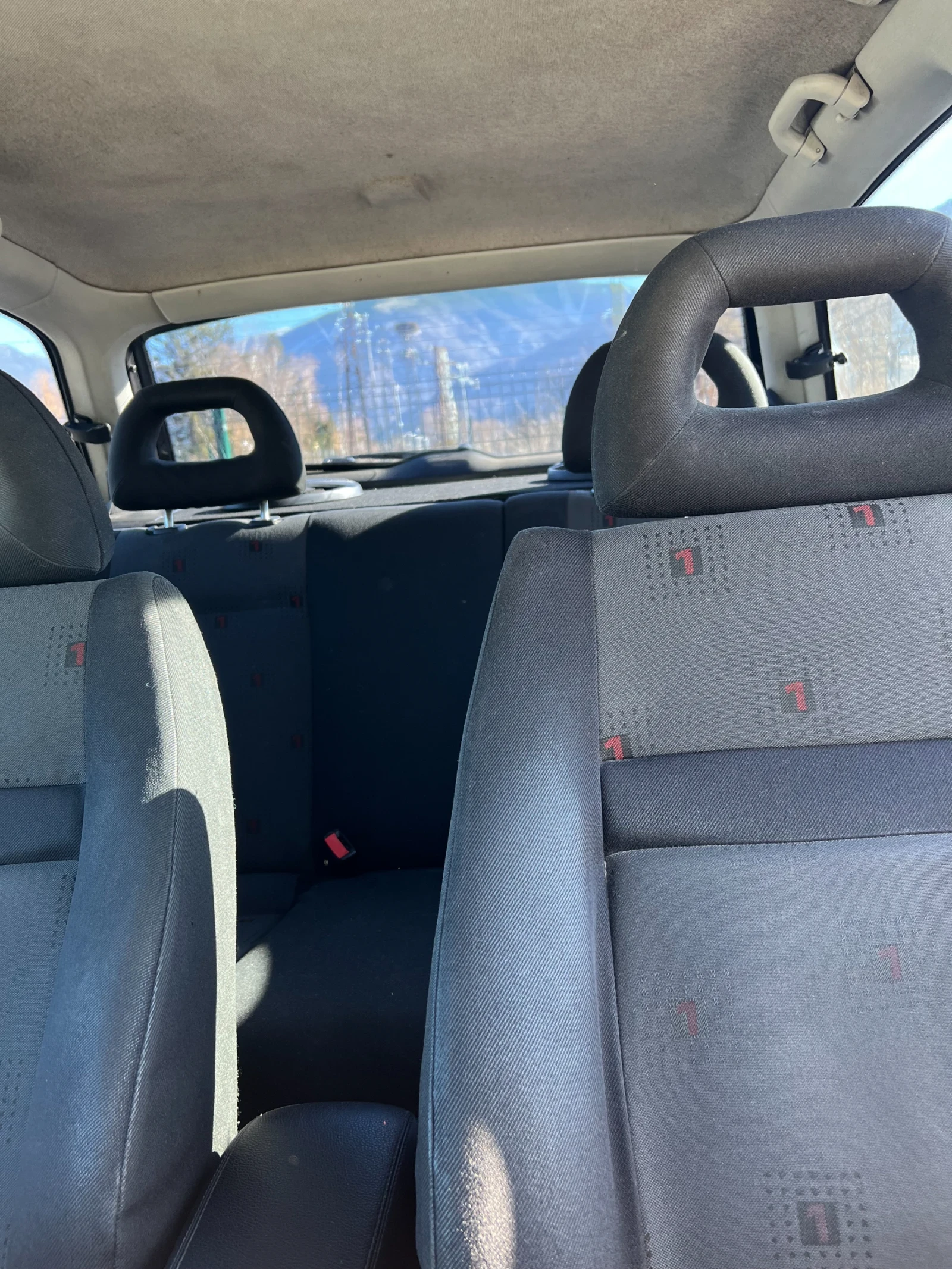 Seat Ibiza  - изображение 9