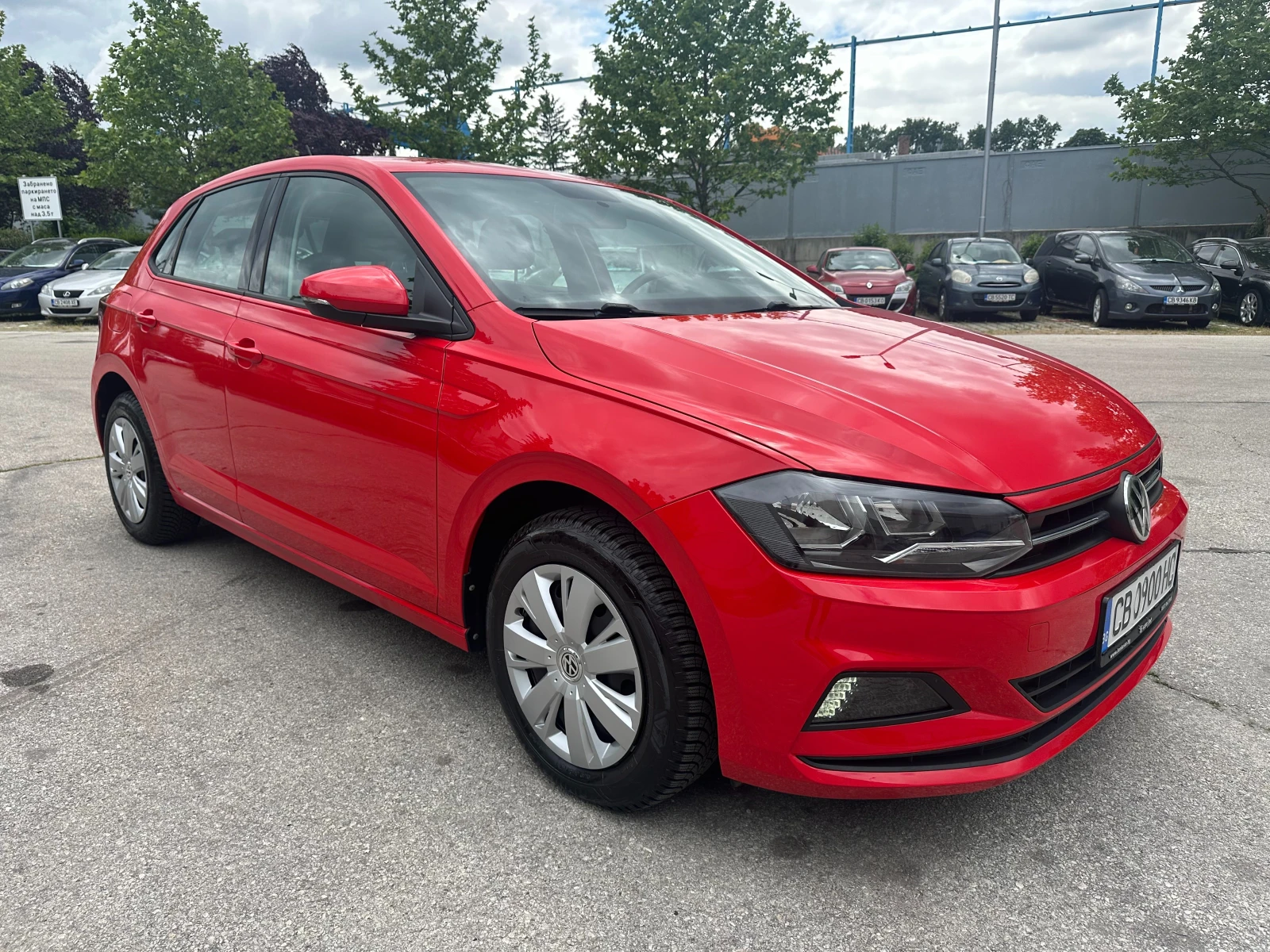 VW Polo 1.0i 80 к.с. от България - изображение 6