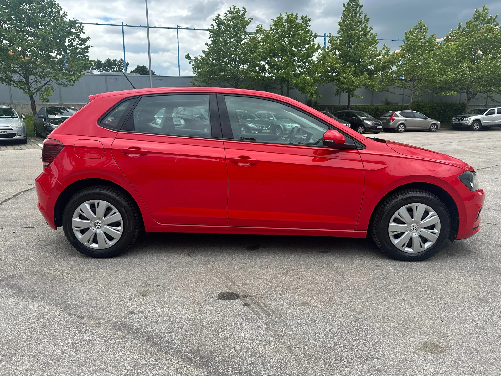 VW Polo 1.0i 80 к.с. от България - изображение 5