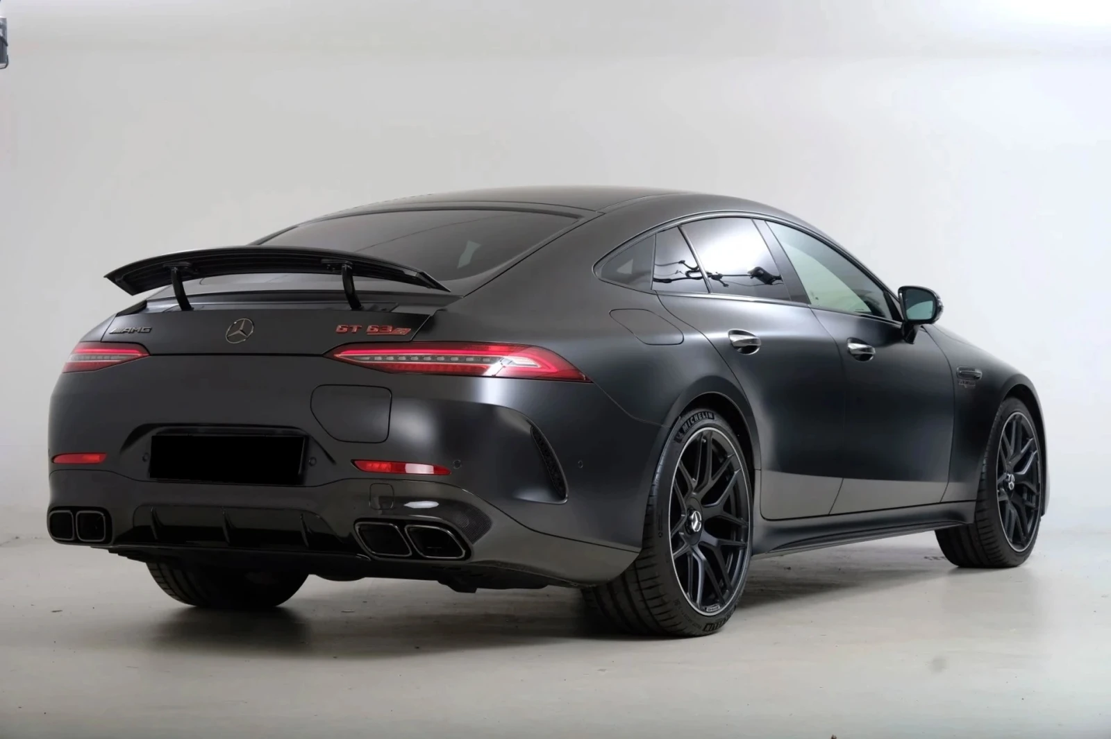 Mercedes-Benz AMG GT 63 S E-PERFORMANCE - изображение 2