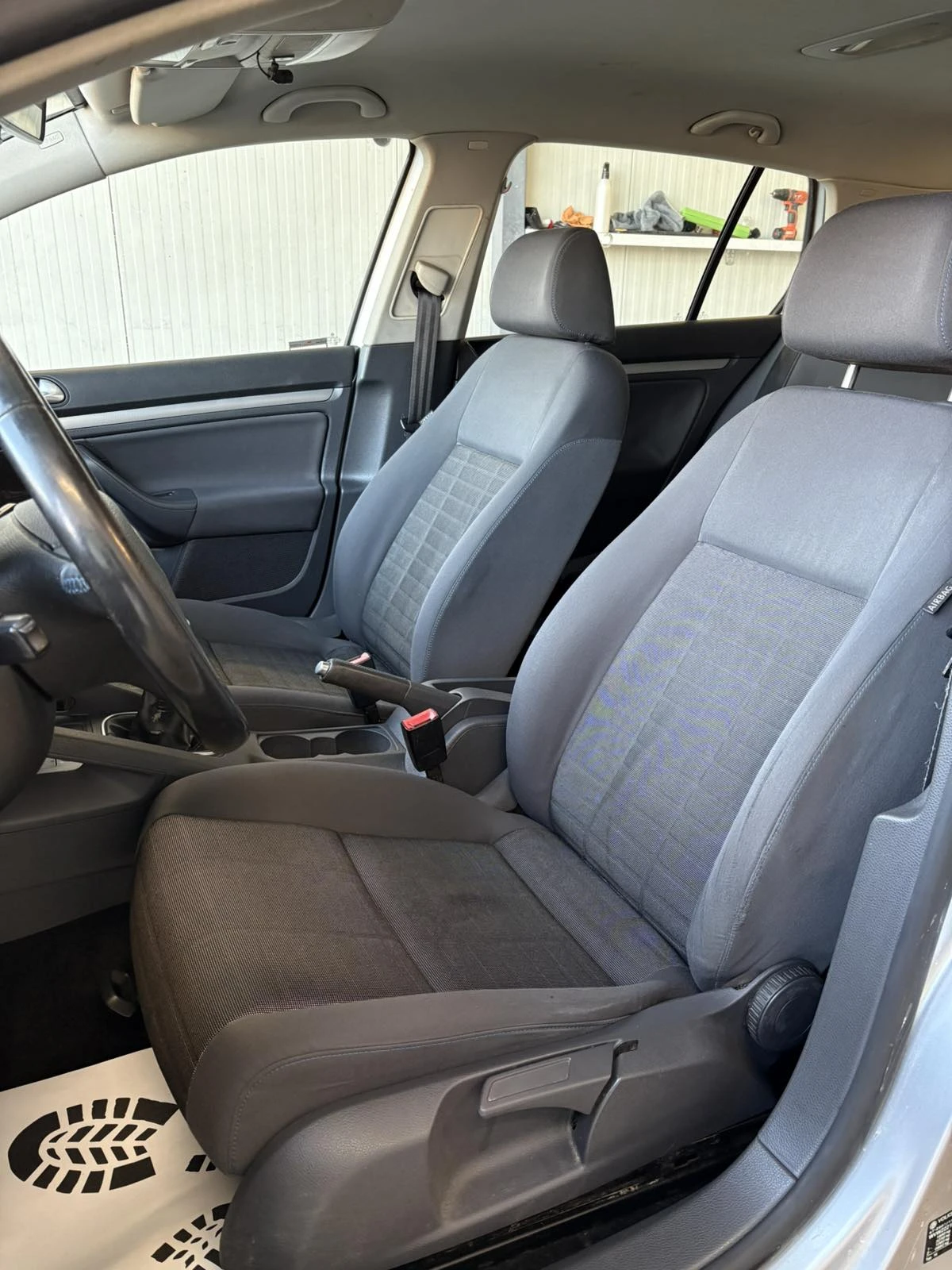 VW Golf 5 1.9TDI  6-скорости, снимка 7 - Автомобили и джипове - 53730517