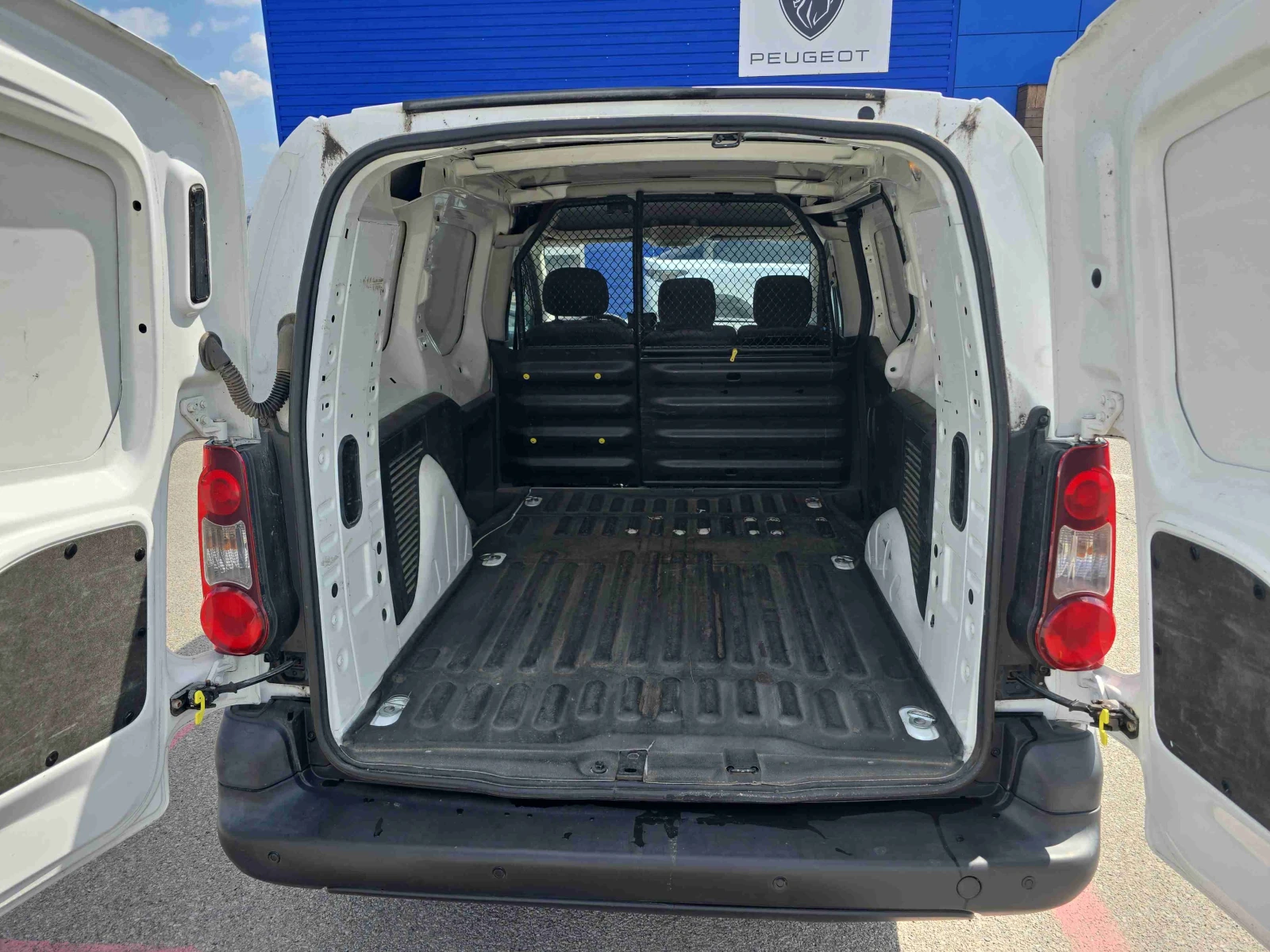 Peugeot Partner FRG LONG2 1.6 BlueHDI 100, снимка 9 - Автомобили и джипове - 53981753