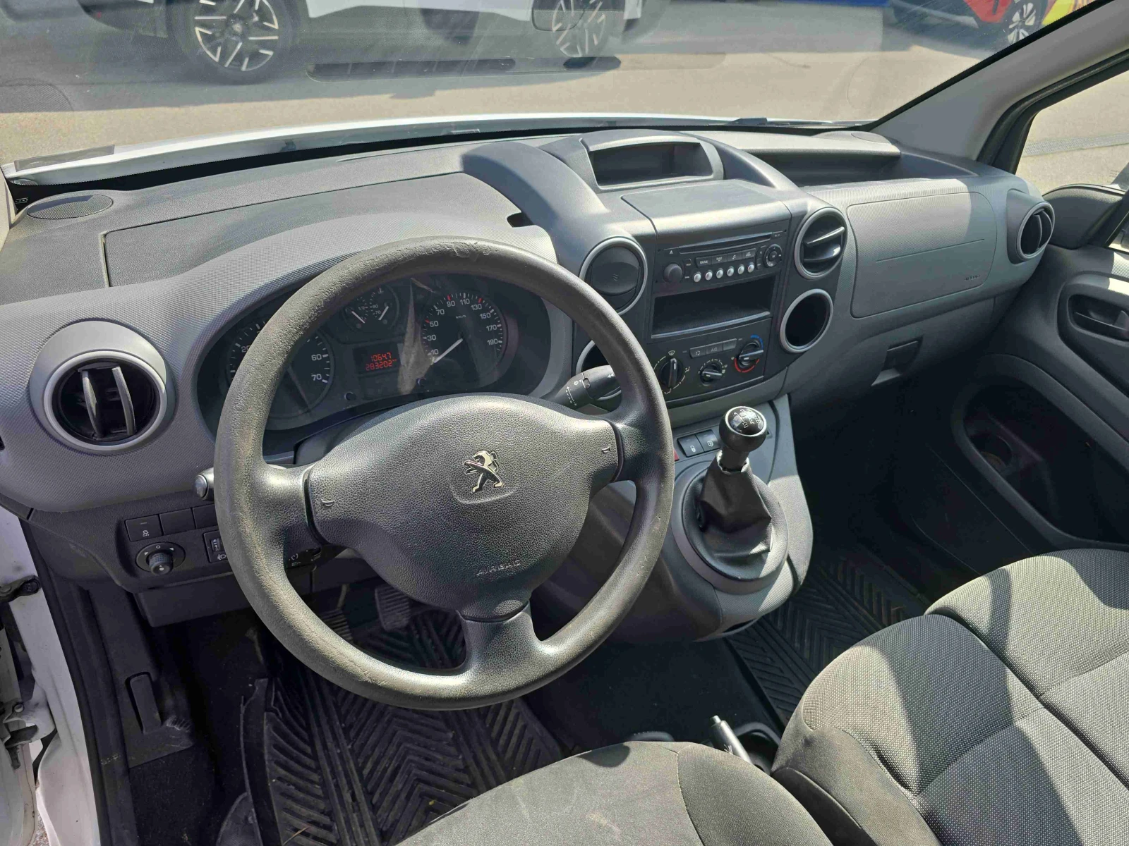 Peugeot Partner FRG LONG2 1.6 BlueHDI 100, снимка 11 - Автомобили и джипове - 53981753