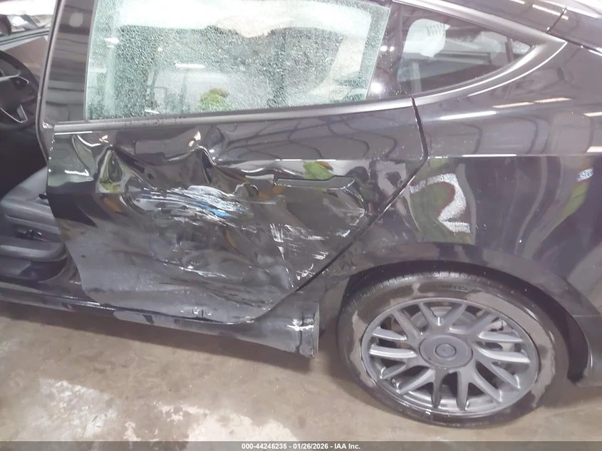 Tesla Model 3 Long Range All-Wheel Drive, снимка 6 - Автомобили и джипове - 54039576