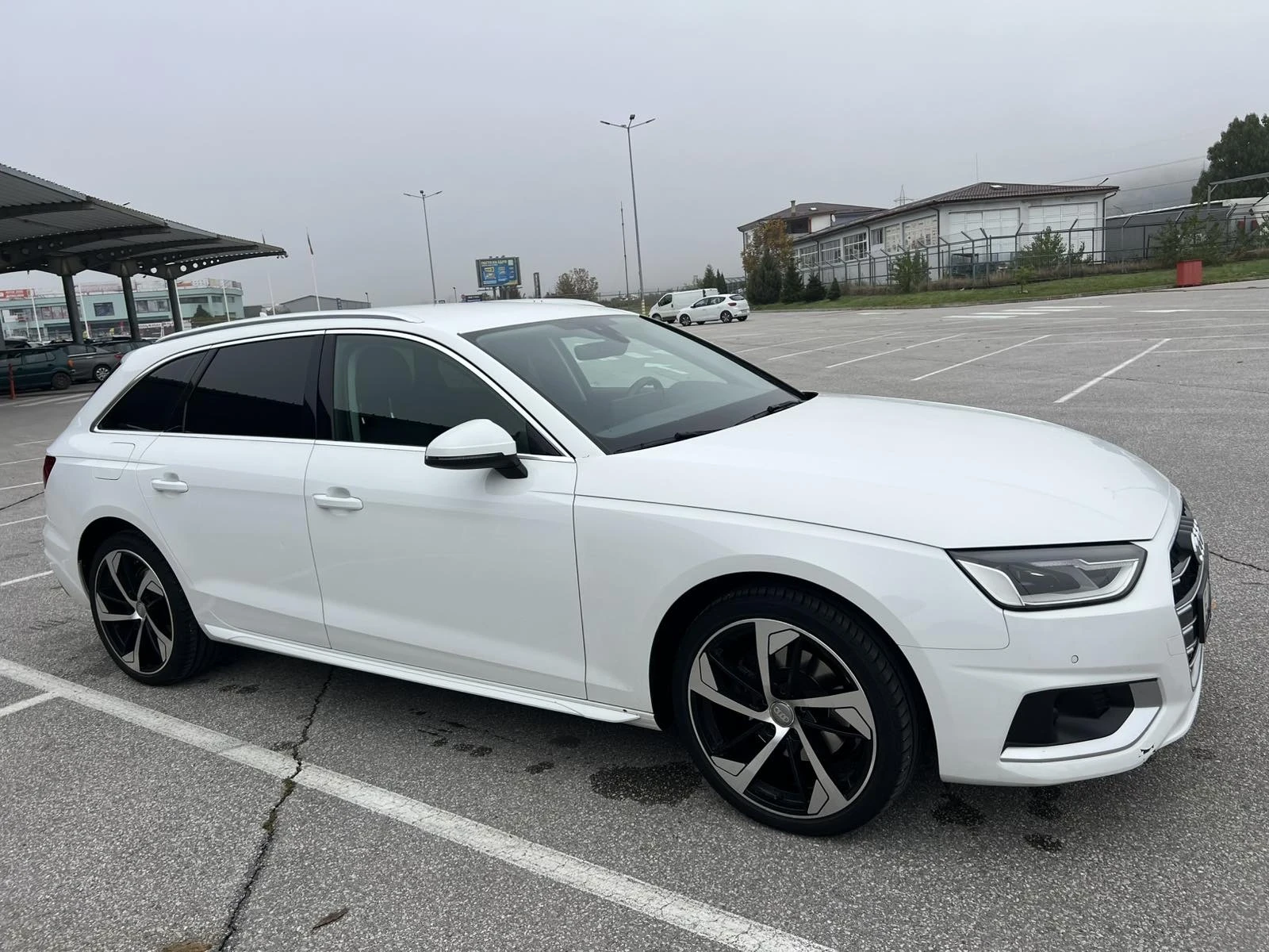 Audi A4, снимка 4 - Автомобили и джипове - 54198766