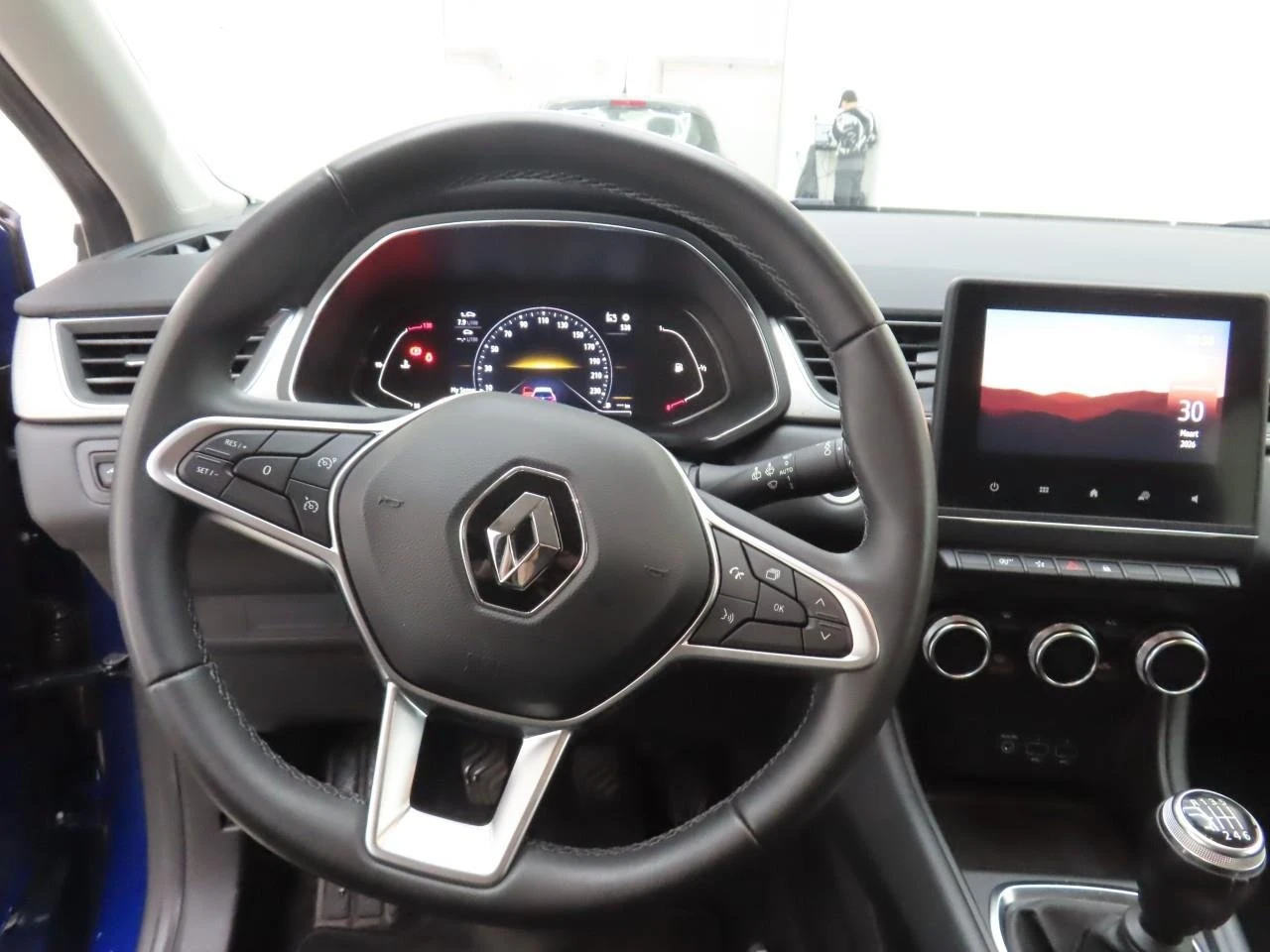 Renault Captur 1.0 TCe Intens, снимка 5 - Автомобили и джипове - 54254613