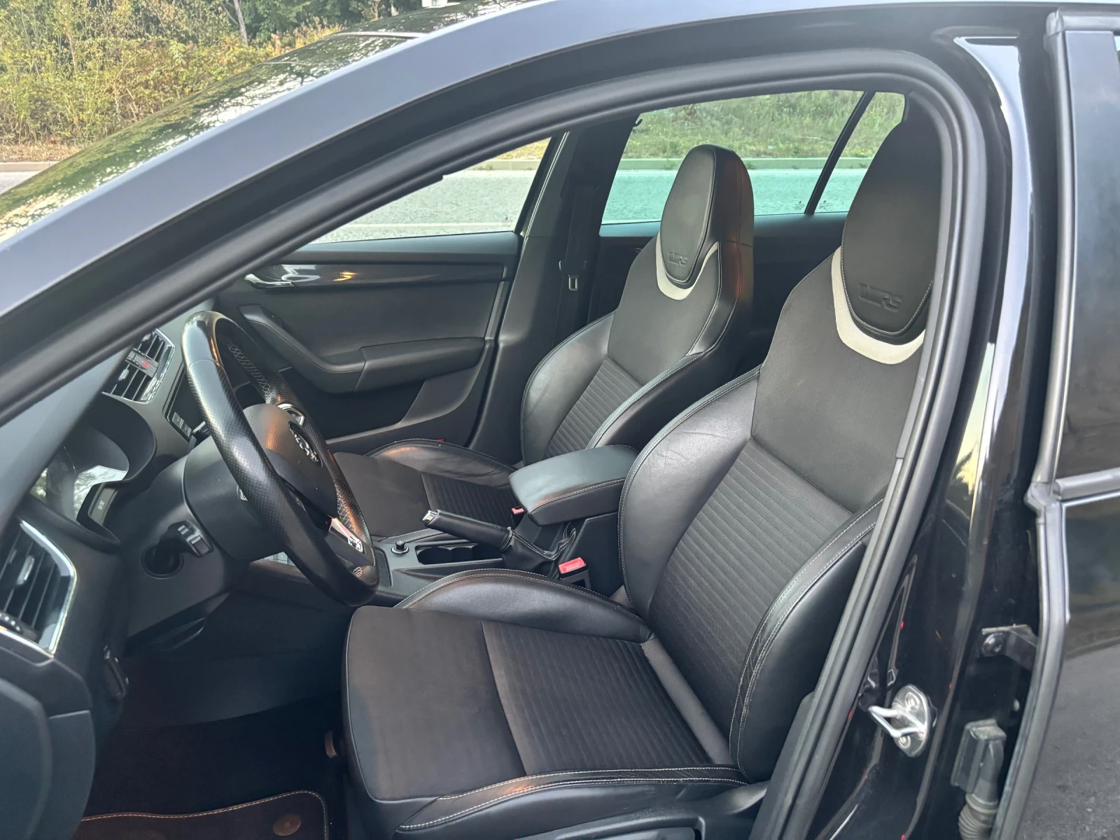 Skoda Octavia VRS, снимка 11 - Автомобили и джипове - 54359380