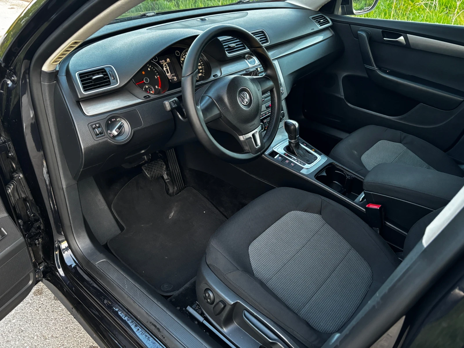 VW Passat 2.0TDI~DSG, снимка 7 - Автомобили и джипове - 54389417