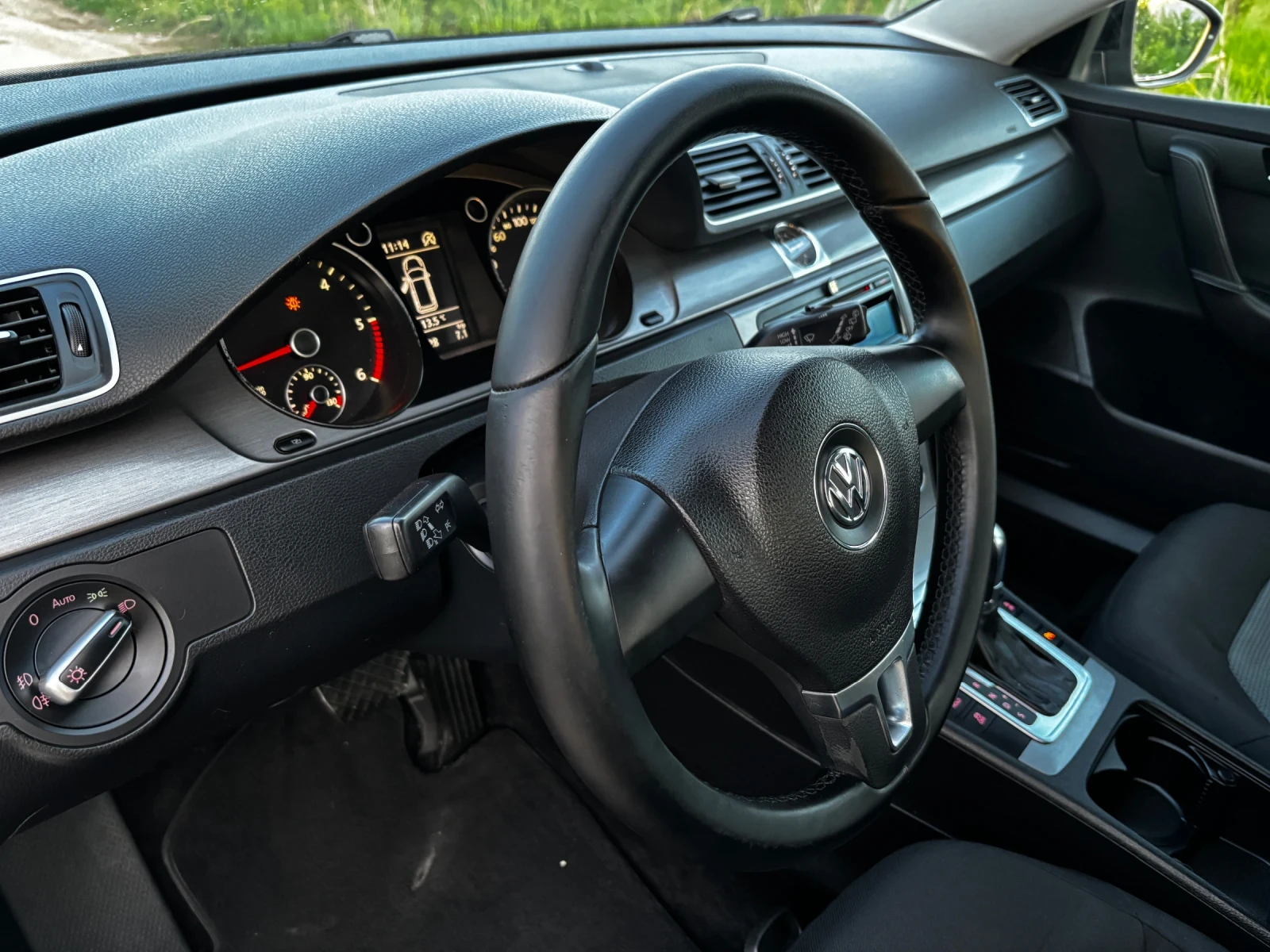 VW Passat 2.0TDI~DSG, снимка 10 - Автомобили и джипове - 54389417