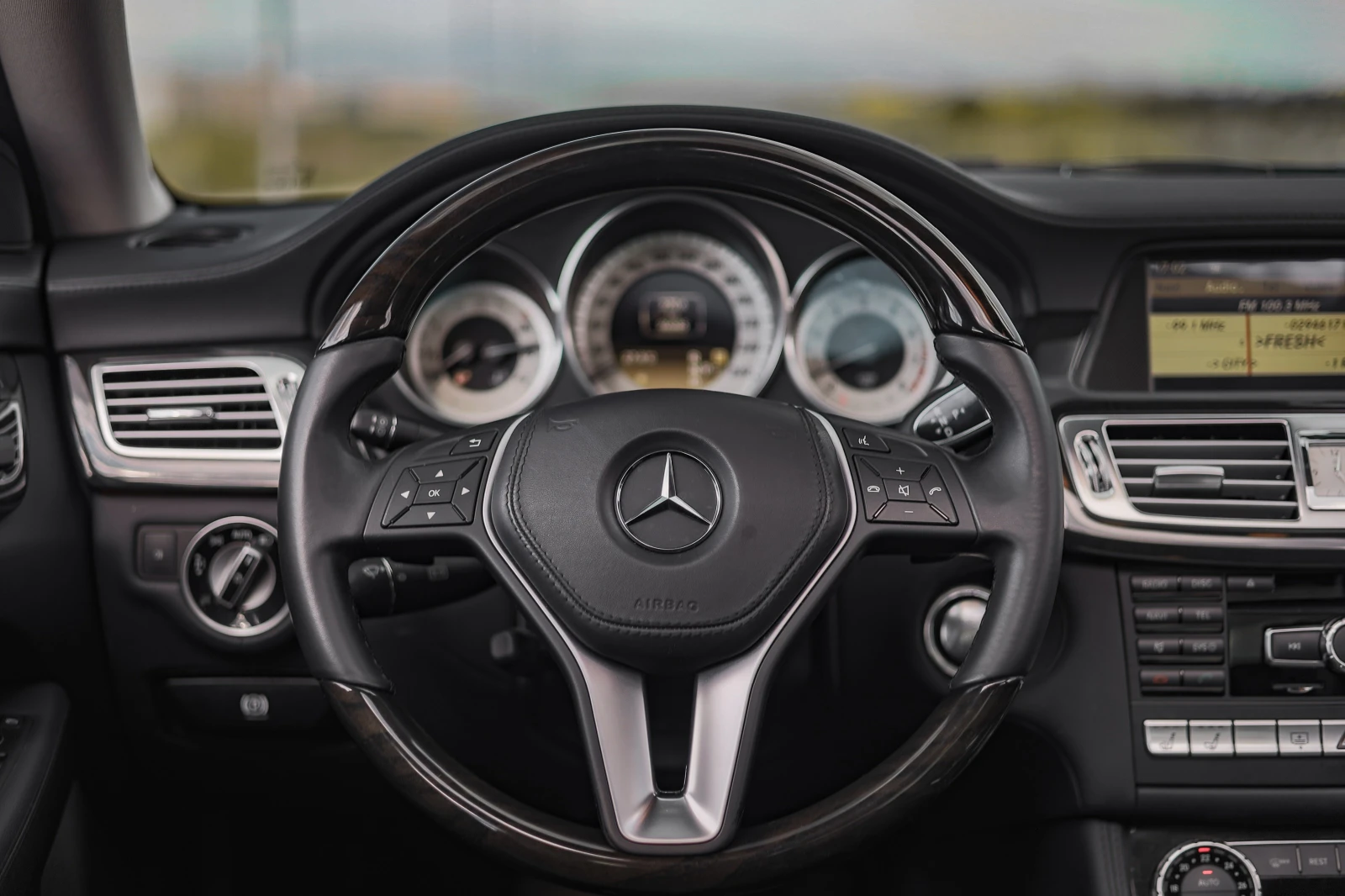 Mercedes-Benz CLS 350 C218, снимка 8 - Автомобили и джипове - 54683734
