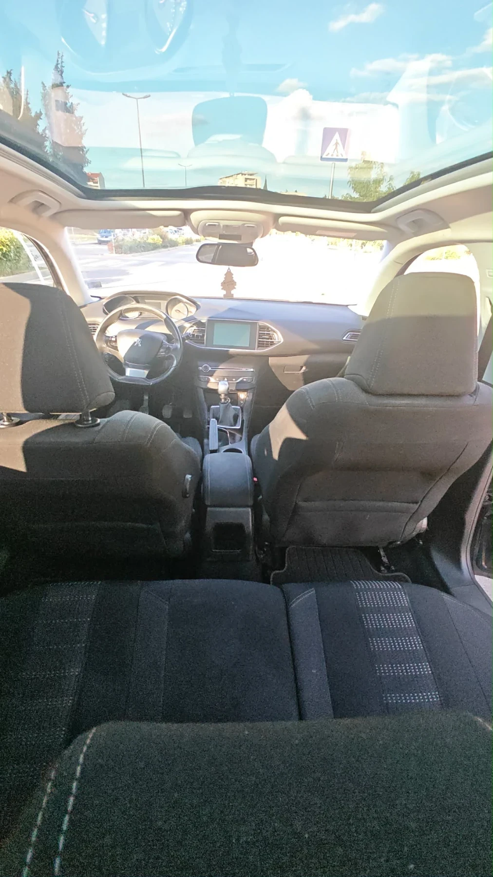 Peugeot 308 1.6 HDI  PANO, снимка 5 - Автомобили и джипове - 55417249