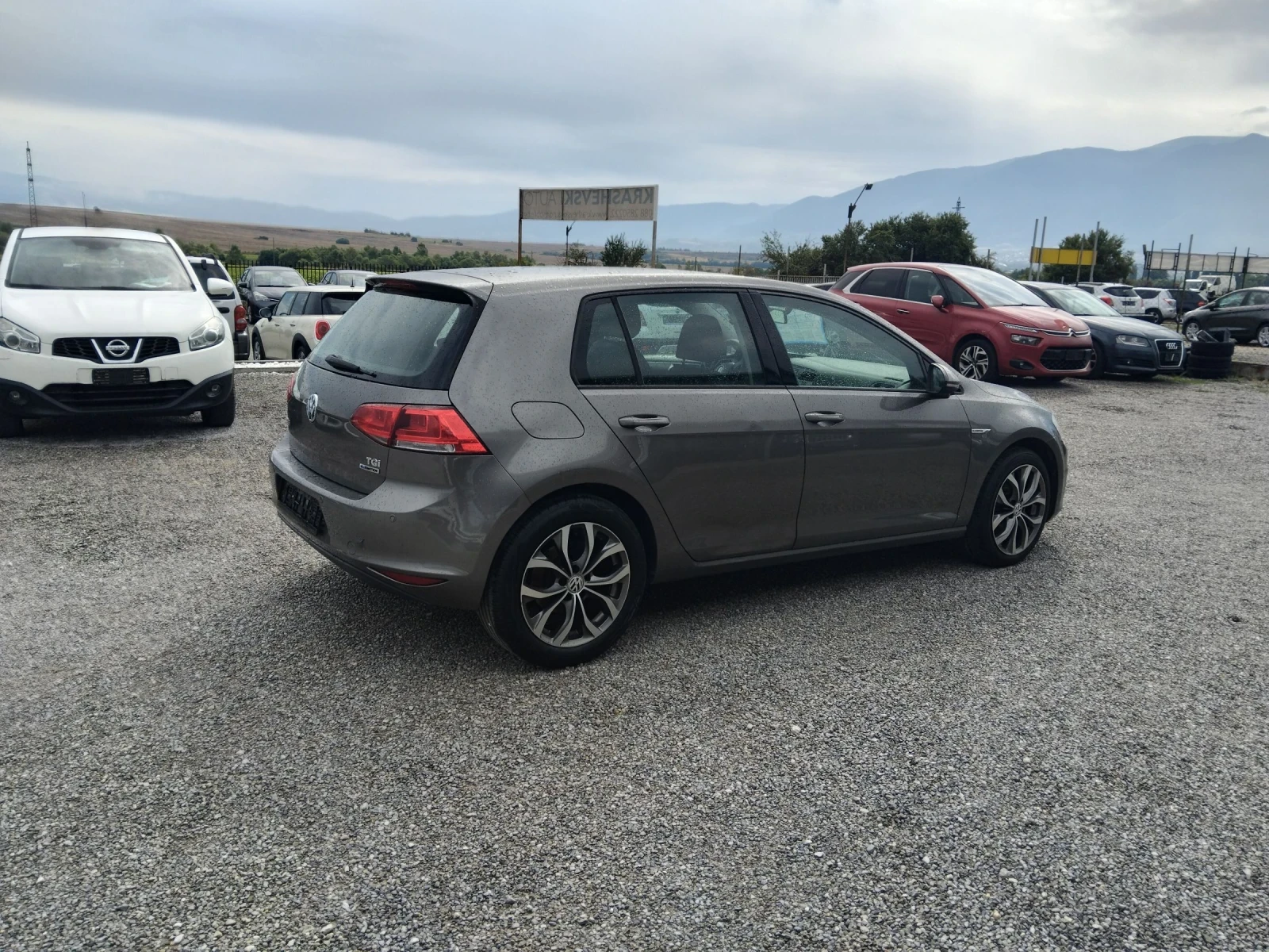 VW Golf 1.4TGi110ксМЕТАН, снимка 3 - Автомобили и джипове - 55433099