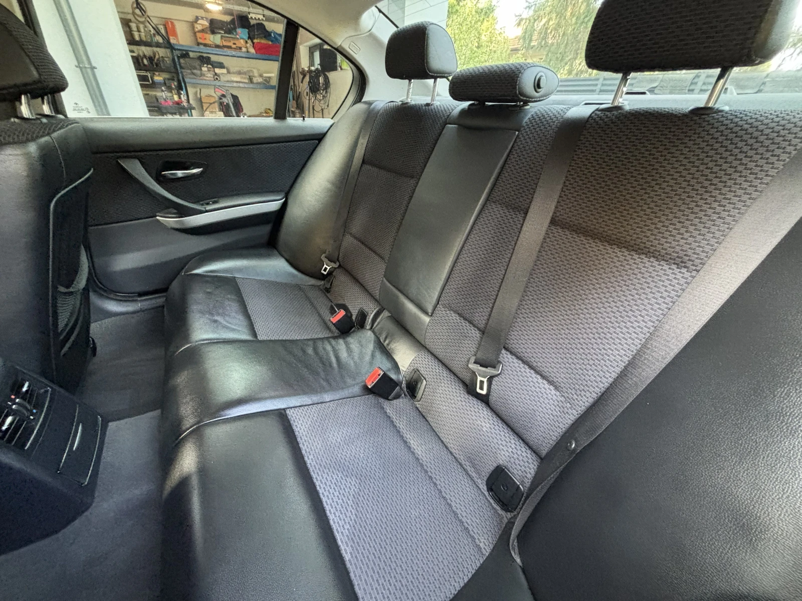 BMW 330 i CarPlay/Android Auto, снимка 10 - Автомобили и джипове - 56097046
