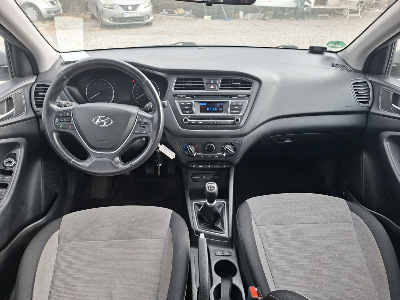 Hyundai I20, снимка 12 - Автомобили и джипове - 56271292