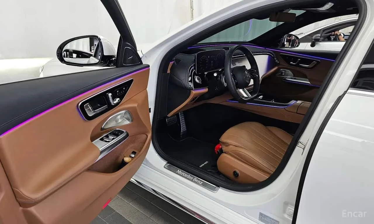 Mercedes-Benz E 300 * E300 4MATIC AMG Line * , снимка 10 - Автомобили и джипове - 56280726