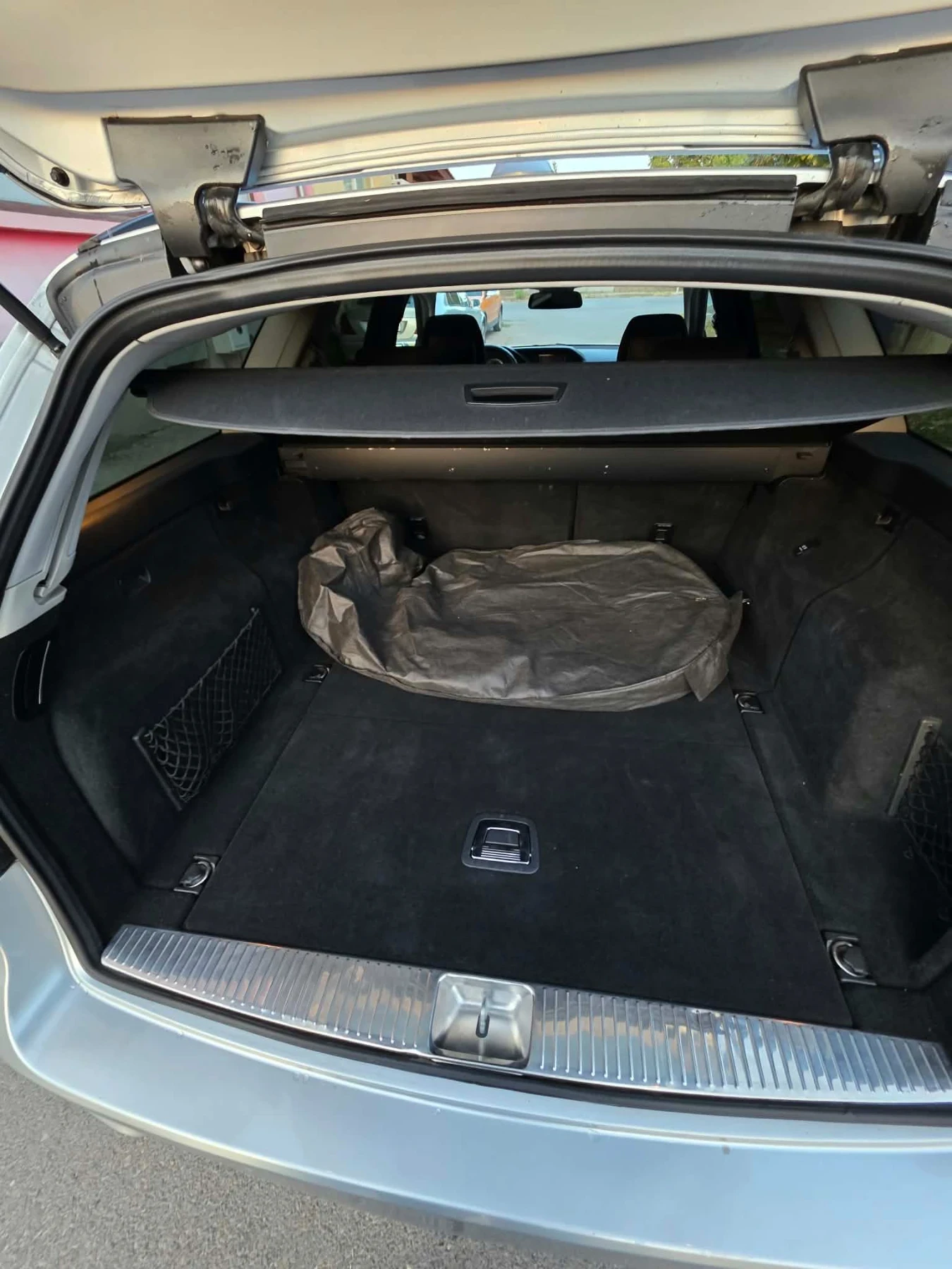 Mercedes-Benz E 300, снимка 8 - Автомобили и джипове - 56363228
