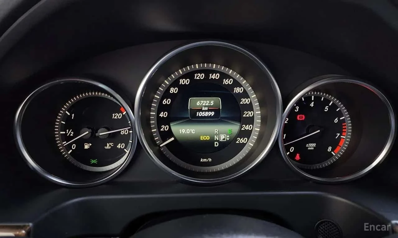 Mercedes-Benz E 300 * E300 Elegance * ЦЕНА ДО БГ, снимка 8 - Автомобили и джипове - 56506253