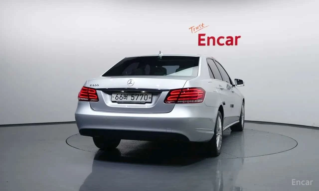 Mercedes-Benz E 300 * E300 Elegance * ЦЕНА ДО БГ, снимка 4 - Автомобили и джипове - 56506253