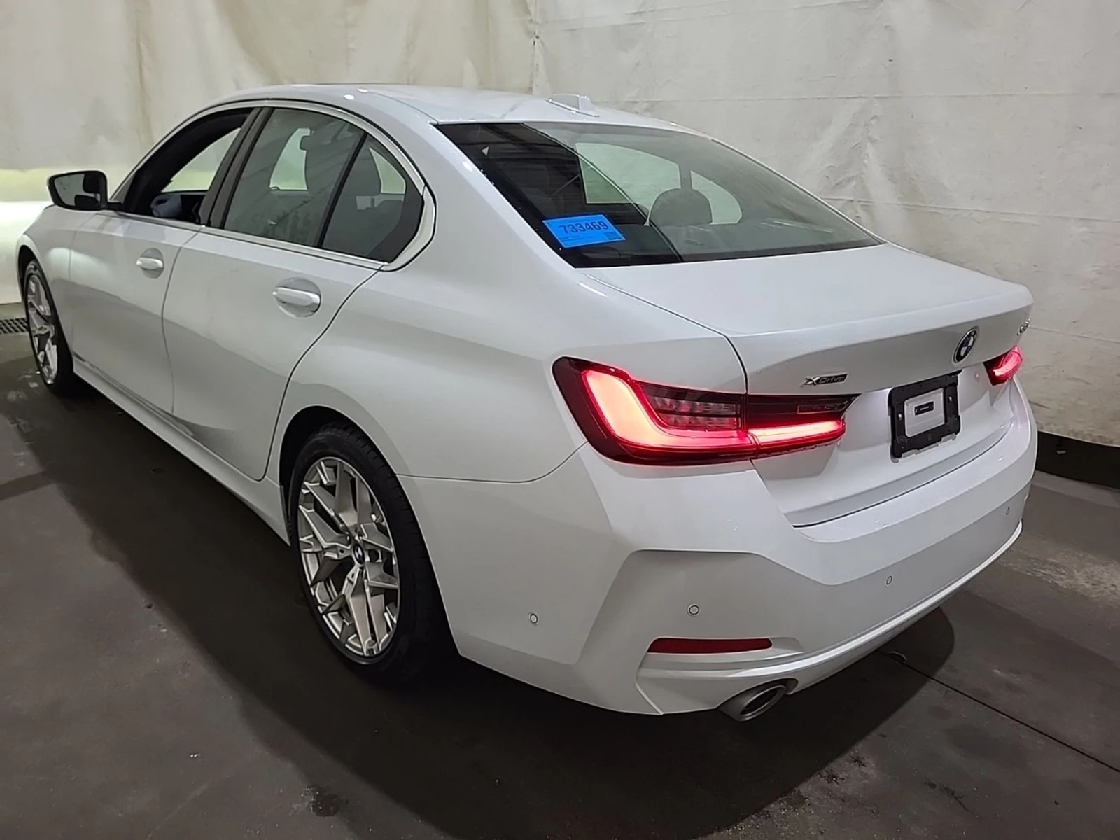 BMW 330 I XDRIVE , снимка 6 - Автомобили и джипове - 56564476