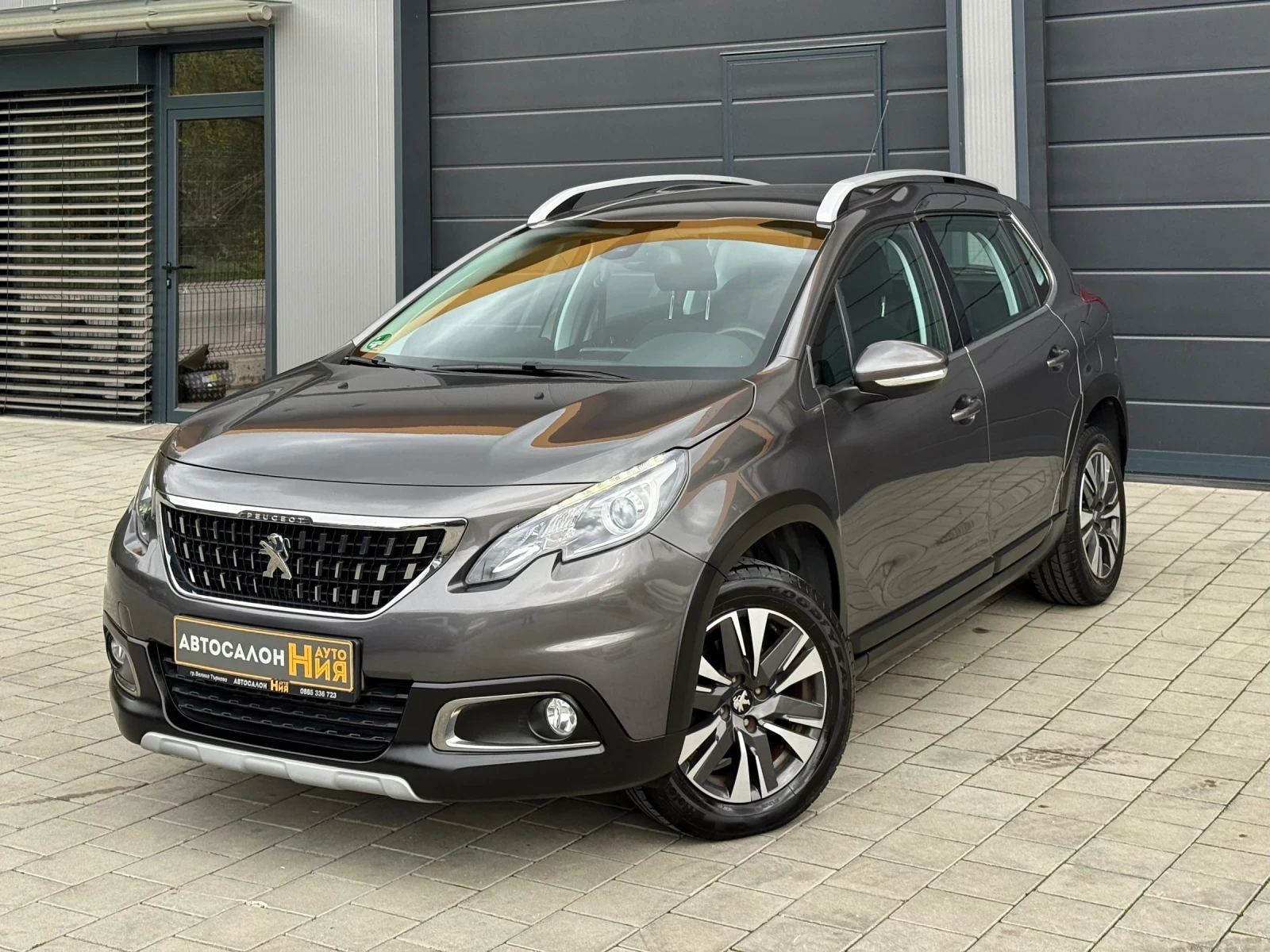 Peugeot 2008 1.2i * NAVI* LED* СервизнаИстория* 
