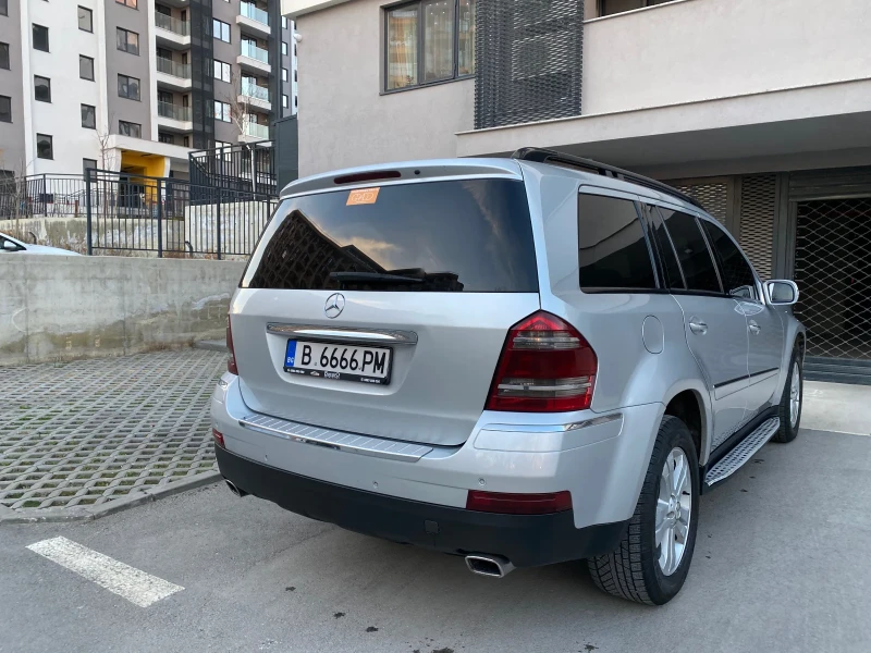 Mercedes-Benz GL 320, снимка 4 - Автомобили и джипове - 49500617