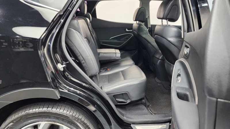 Hyundai Santa fe 2.0CRDI/4x4/Пълна сервизна !!!, снимка 9 - Автомобили и джипове - 53455304