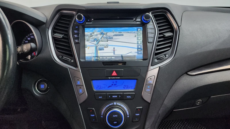 Hyundai Santa fe 2.0CRDI/4x4/Пълна сервизна !!!, снимка 12 - Автомобили и джипове - 53455304