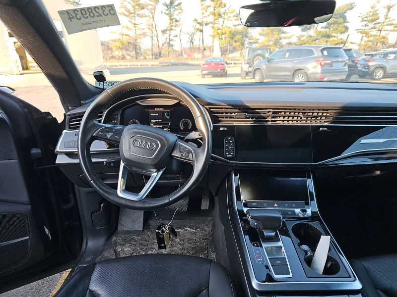 Audi Q8 MATRIX* BANG* OLUFSEN* 360КАМЕРА* ОБДУХВАНЕ* , снимка 10 - Автомобили и джипове - 53576099