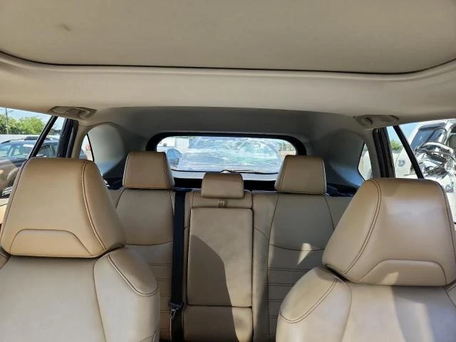 Toyota Rav4 XLE Premium, снимка 10 - Автомобили и джипове - 53651487