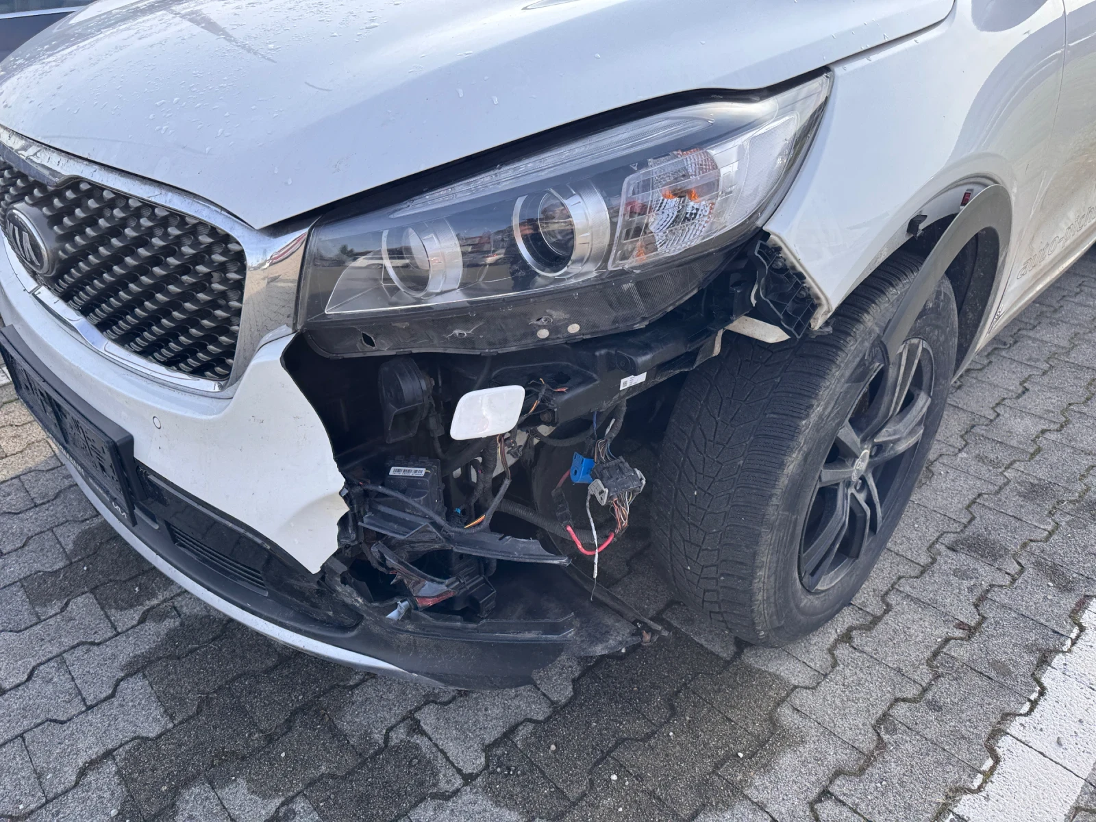 Kia Sorento 2.0crdi/200кс/4x4/Auto/Koja/Camera360/Distronic/ - изображение 6