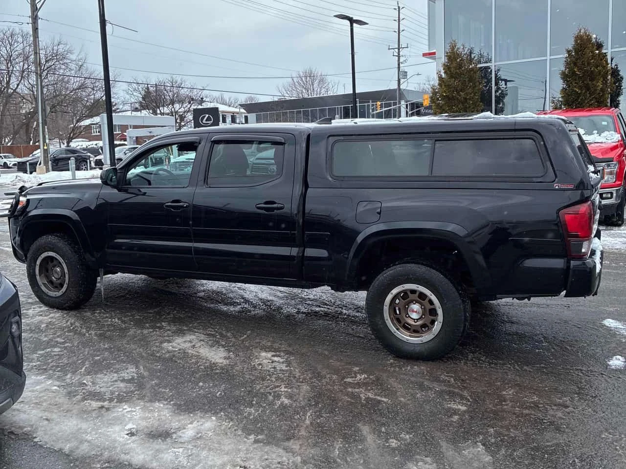 Toyota Tacoma * 4x4 Double Cab * CARFAX * ЦЕНА ДО БГ, снимка 2 - Автомобили и джипове - 53734466