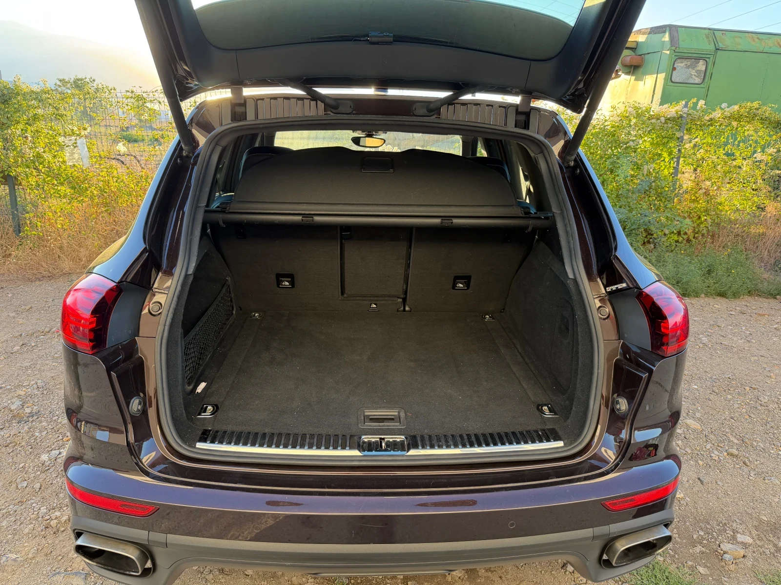Porsche Cayenne Platinum Edition, снимка 16 - Автомобили и джипове - 54130811
