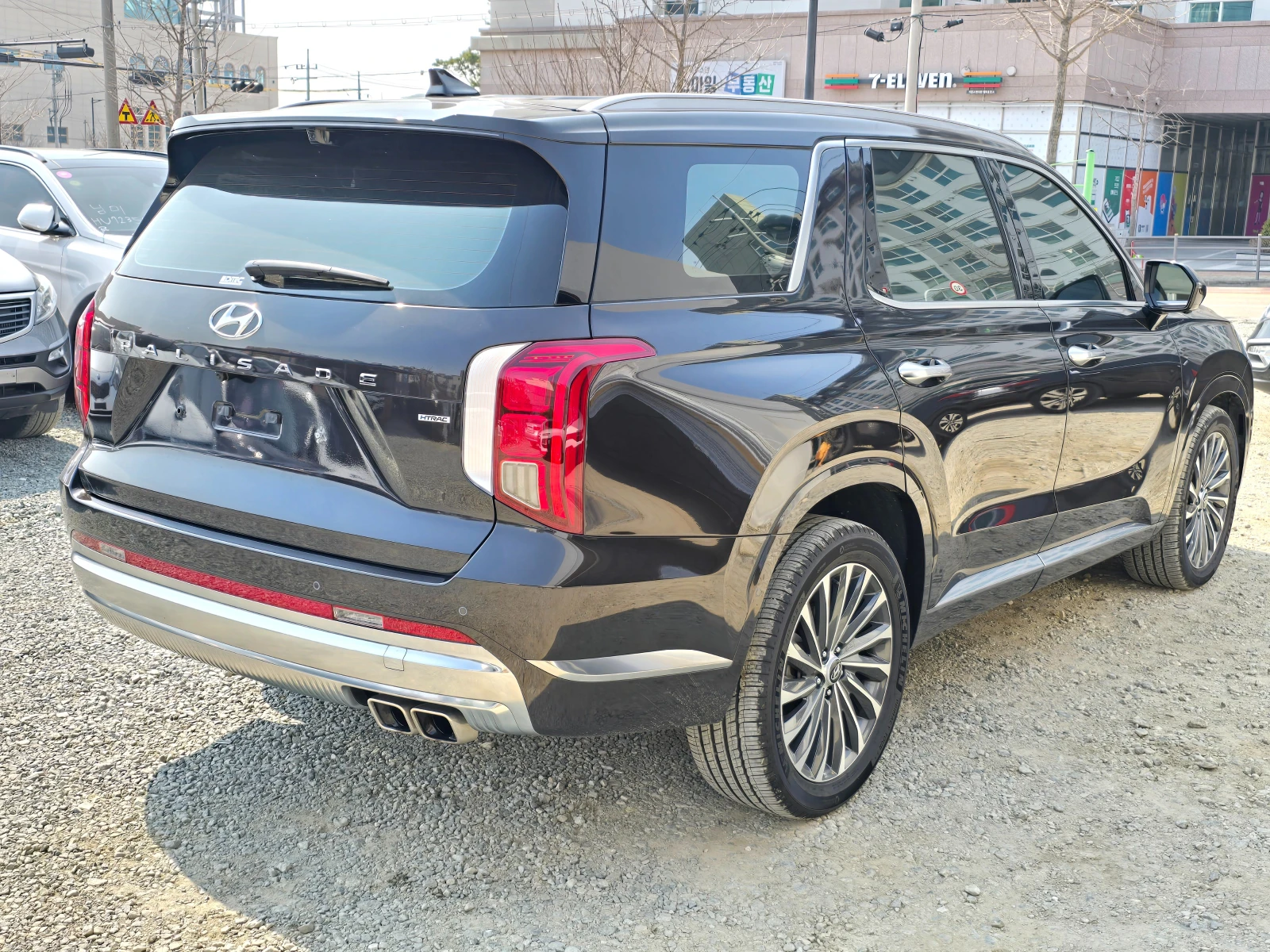 Hyundai Palisade Гаранция до 2г., Автосервиз, Резервни части сигурн, снимка 4 - Автомобили и джипове - 54206724