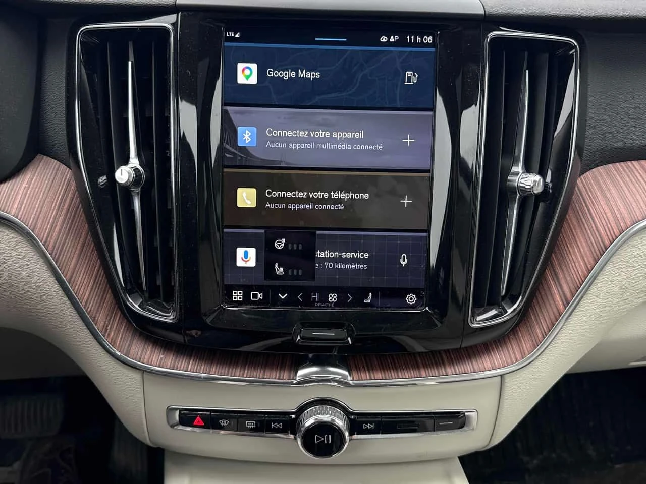 Volvo XC60 * Momentum * ПРЕДСТАВИТЕЛСТВО * 2 КЛЮЧА * ПАМЕТ, снимка 12 - Автомобили и джипове - 54217775