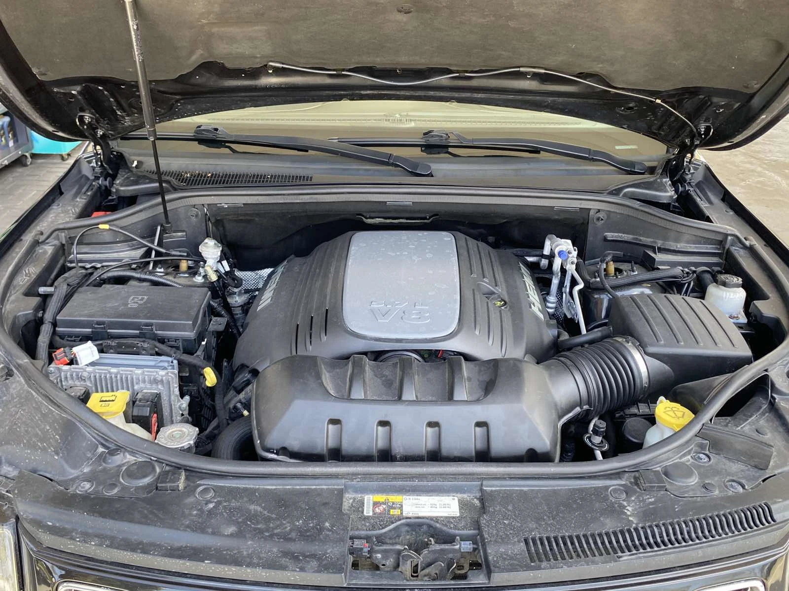 Jeep Grand cherokee HEMI+ ГАЗОВА УРЕДБА КМР, снимка 15 - Автомобили и джипове - 54243615