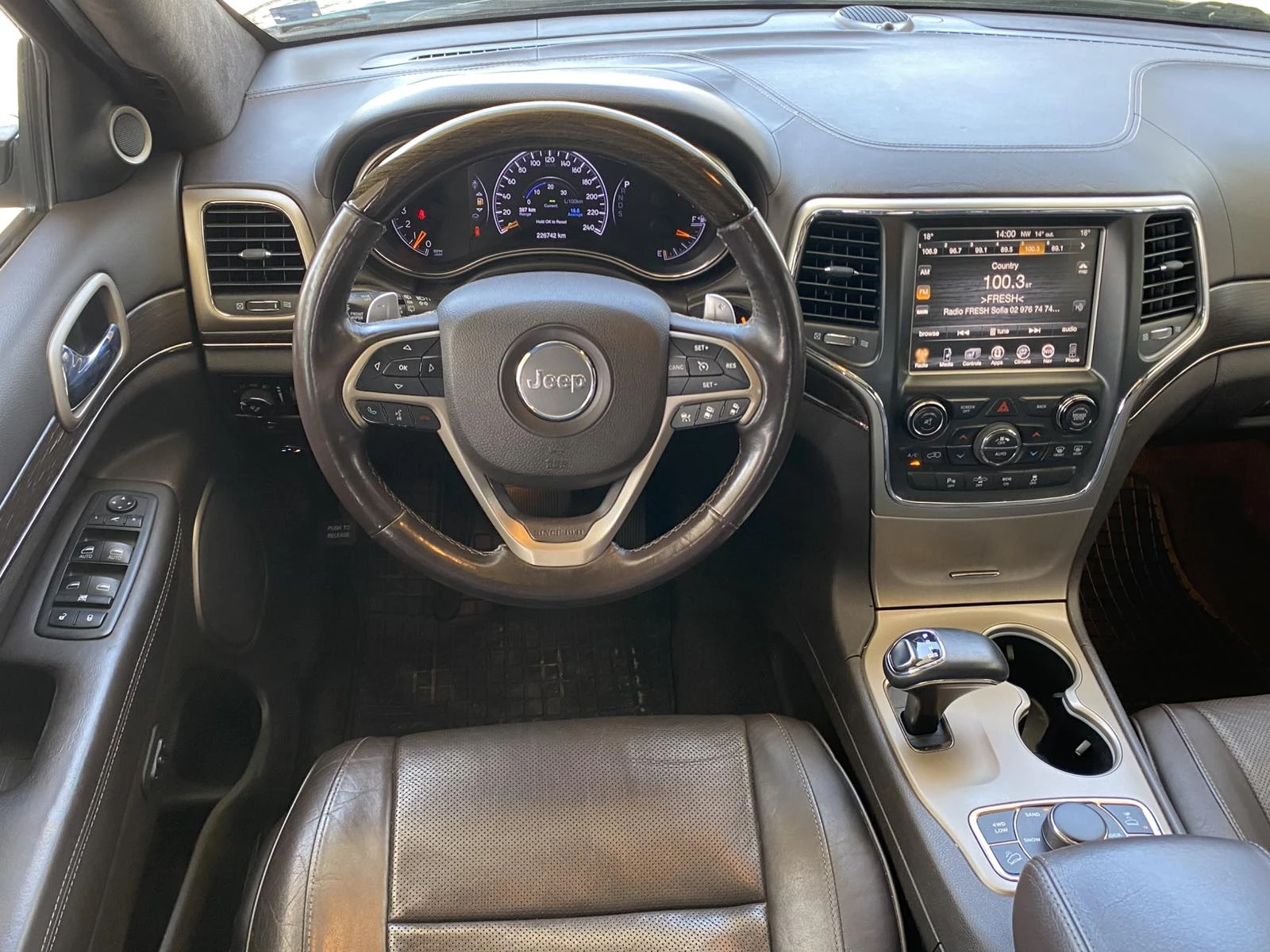 Jeep Grand cherokee HEMI+ ГАЗОВА УРЕДБА КМР, снимка 6 - Автомобили и джипове - 54243615