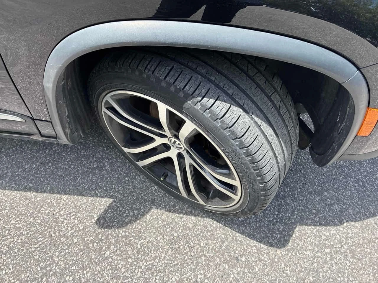 VW Tiguan * Highline * CARFAX * ПОДГРЕВИ * KEYLESS * ПАНО, снимка 7 - Автомобили и джипове - 54931245