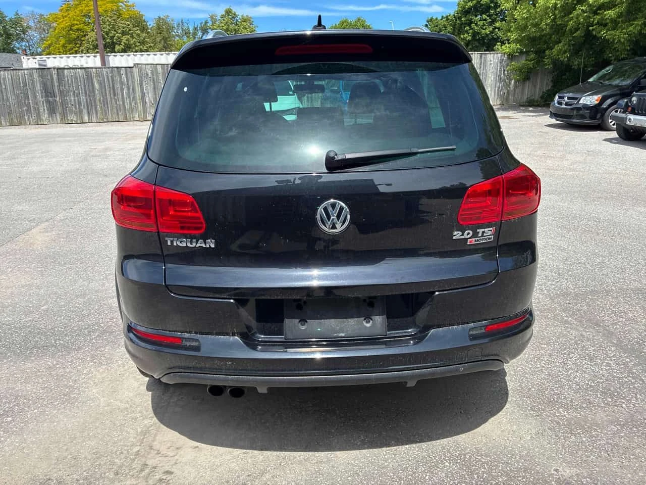 VW Tiguan * Highline * CARFAX * ПОДГРЕВИ * KEYLESS * ПАНО, снимка 4 - Автомобили и джипове - 54931245