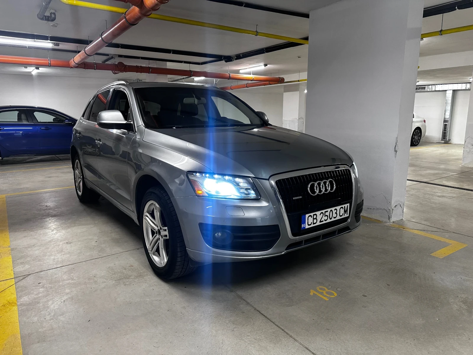 Audi Q5 3.2 FSI, снимка 2 - Автомобили и джипове - 56352456