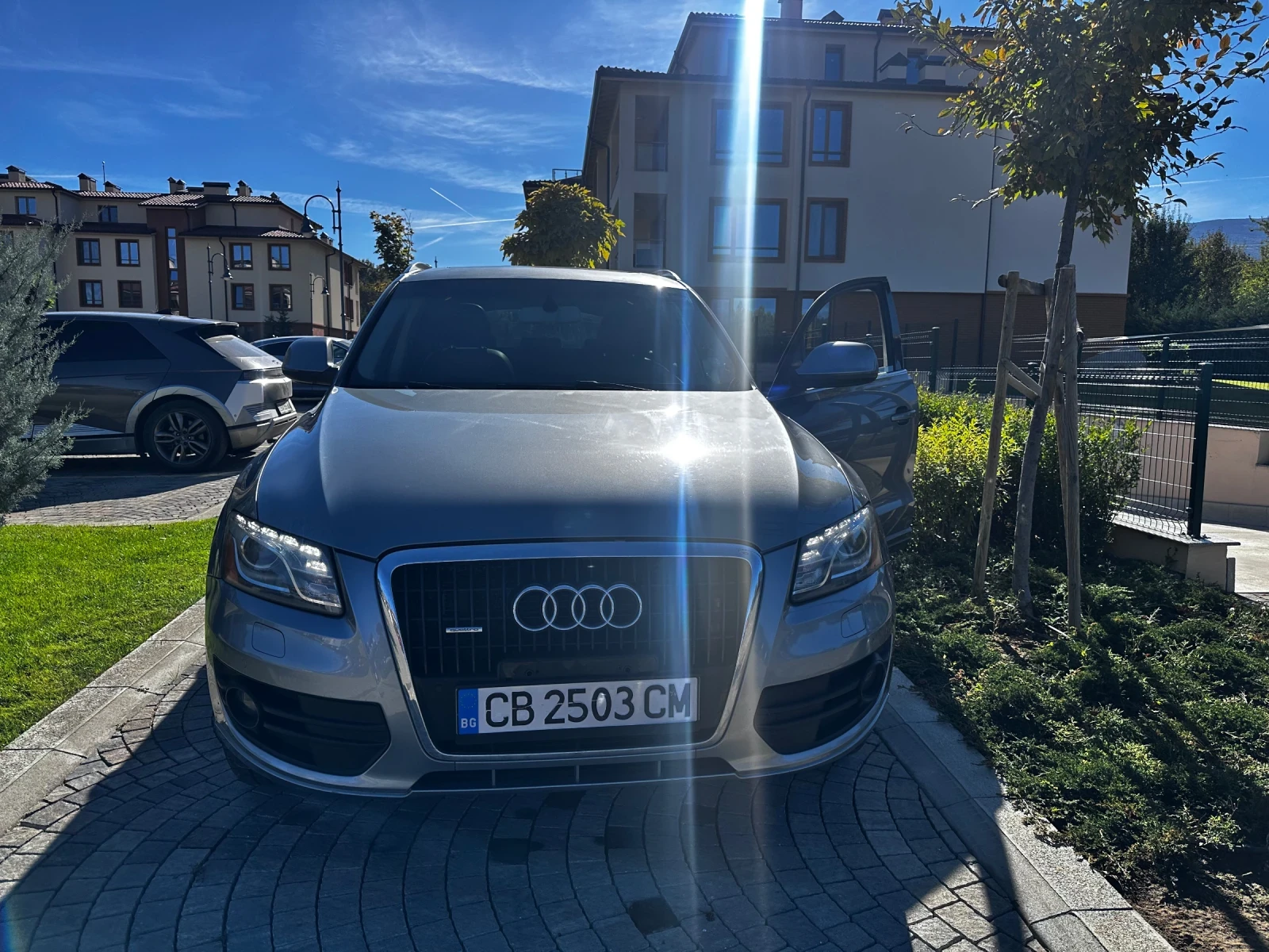 Audi Q5 3.2 FSI, снимка 8 - Автомобили и джипове - 56352456