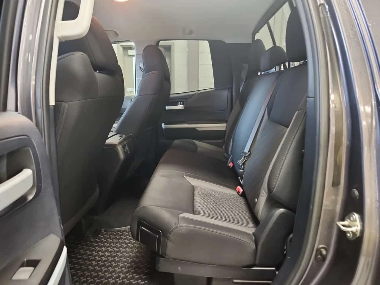 Toyota Tundra 4.6 V8 * 4wd Double SR Crew Cab Std Bed * Carfax * | Mobile.bg � ����������� 9