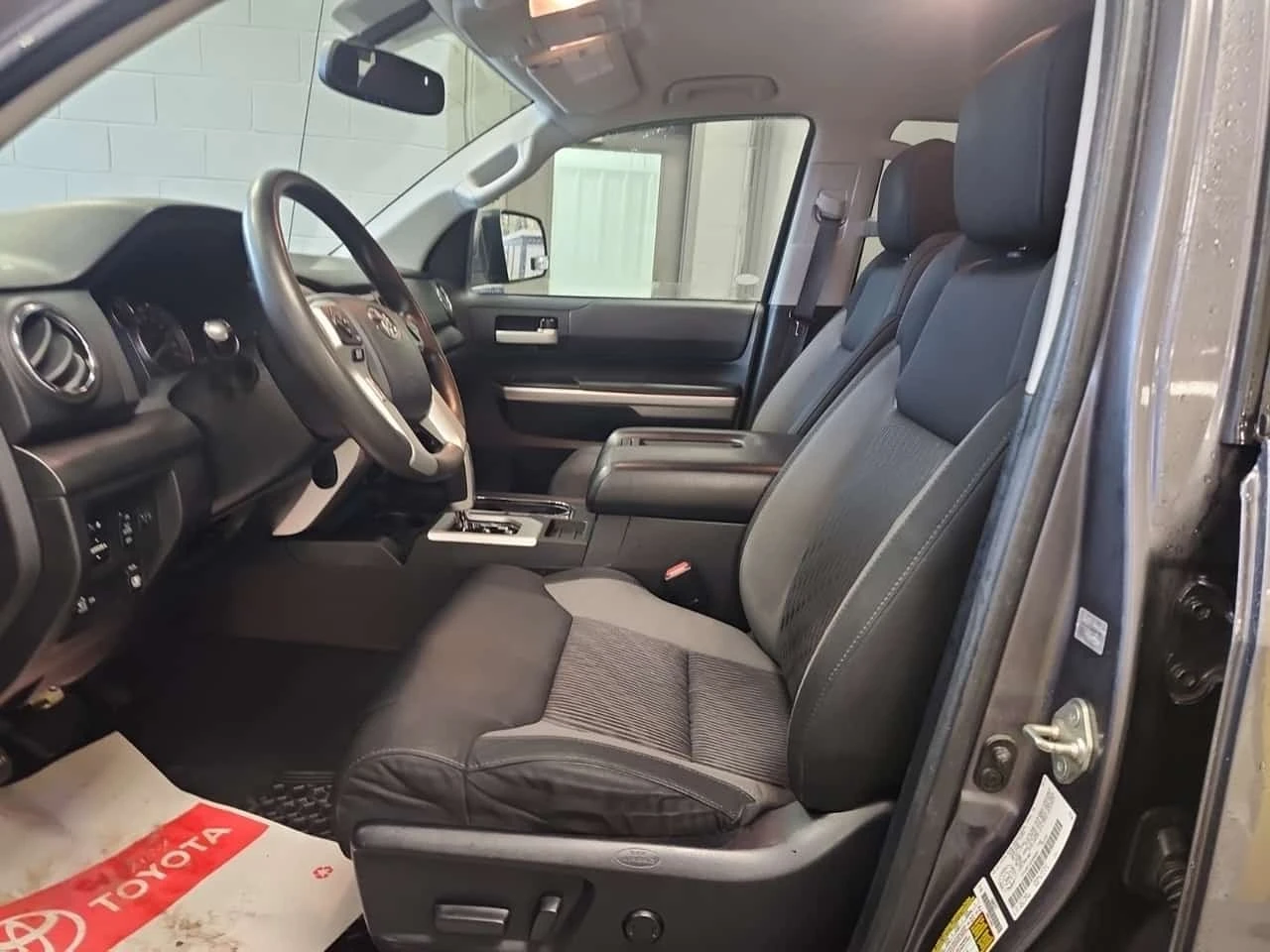 Toyota Tundra 4.6 V8 * 4wd Double SR Crew Cab Std Bed * Carfax * | Mobile.bg � ����������� 6