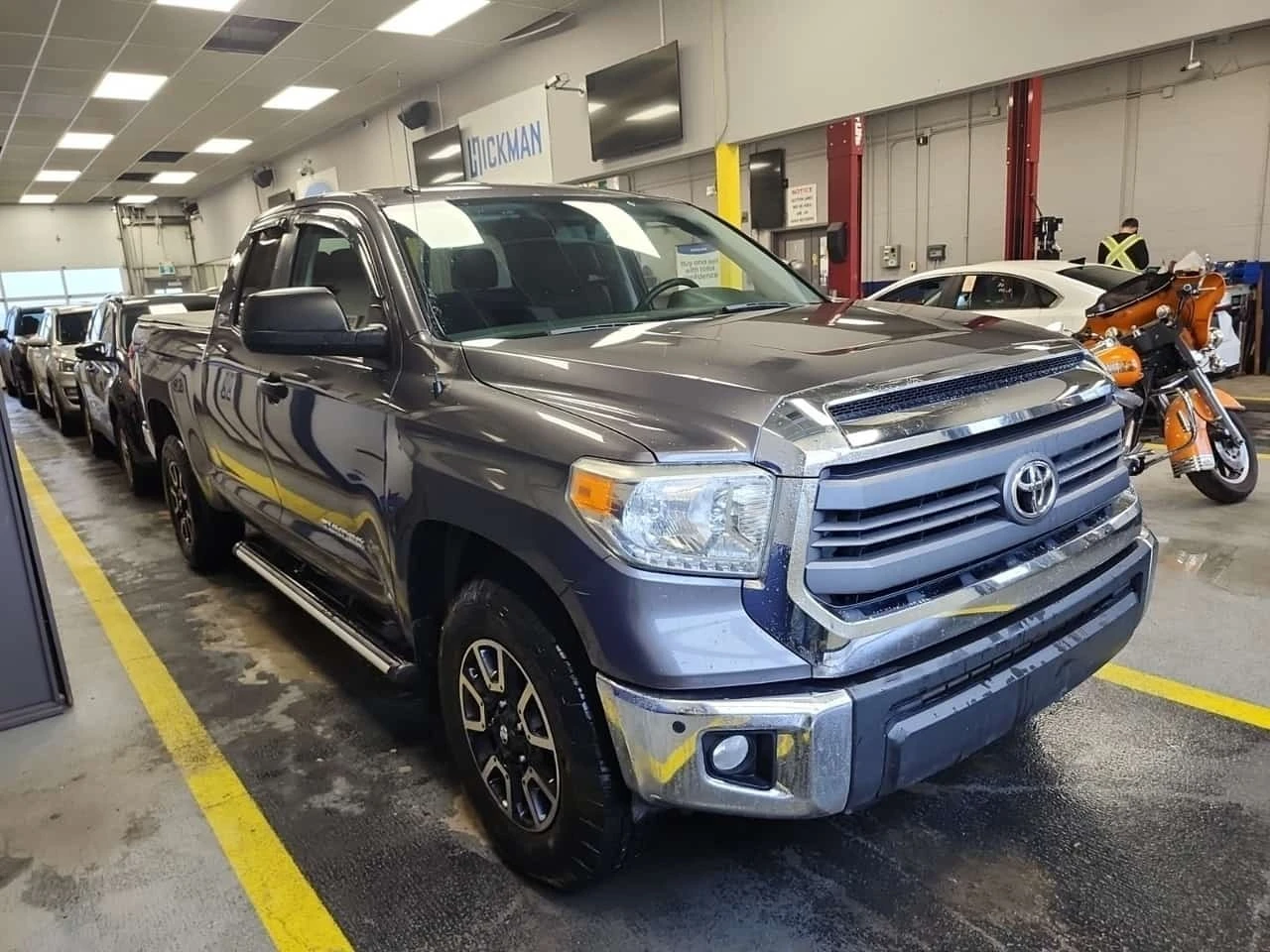 Toyota Tundra 4.6 V8 * 4wd Double SR Crew Cab Std Bed * Carfax * | Mobile.bg � ����������� 2