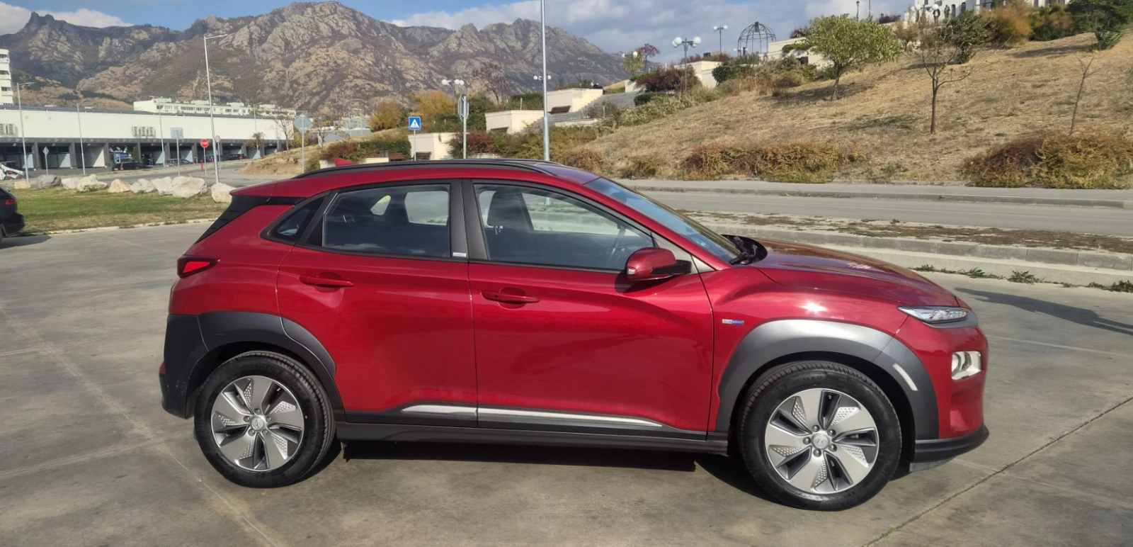 Hyundai Kona, снимка 4 - Автомобили и джипове - 56658101