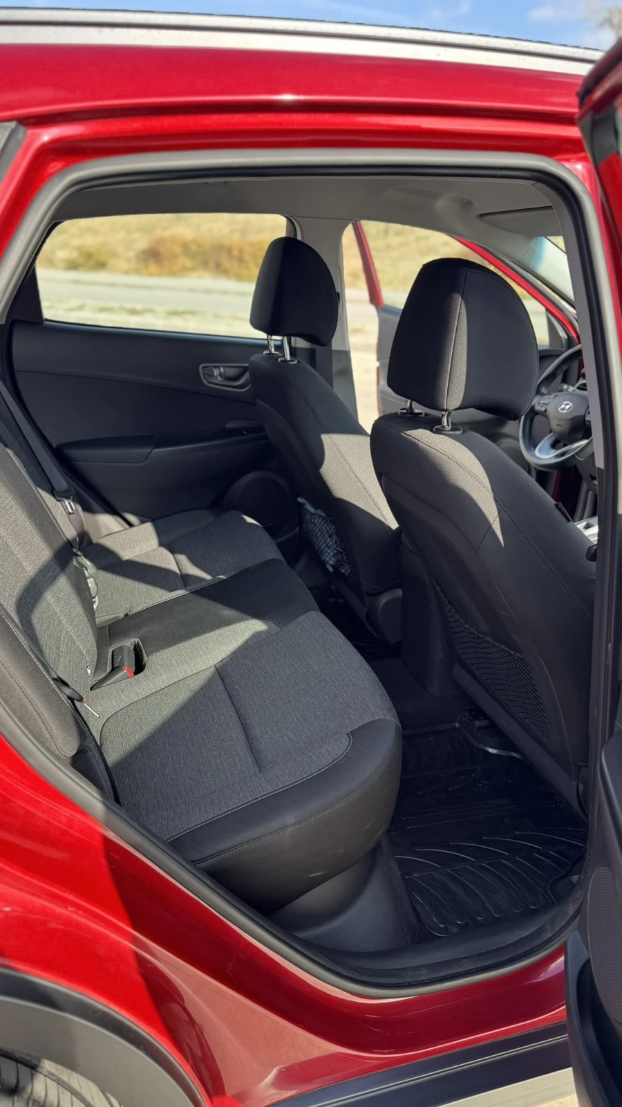 Hyundai Kona, снимка 13 - Автомобили и джипове - 56658101