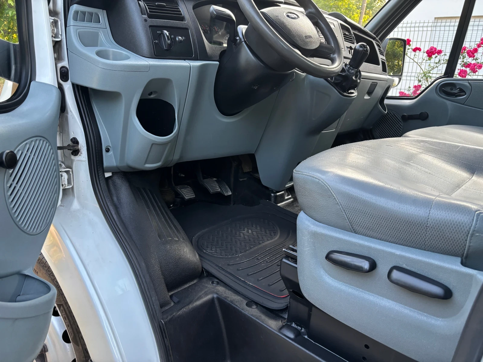 Ford Transit F350 - изображение 8